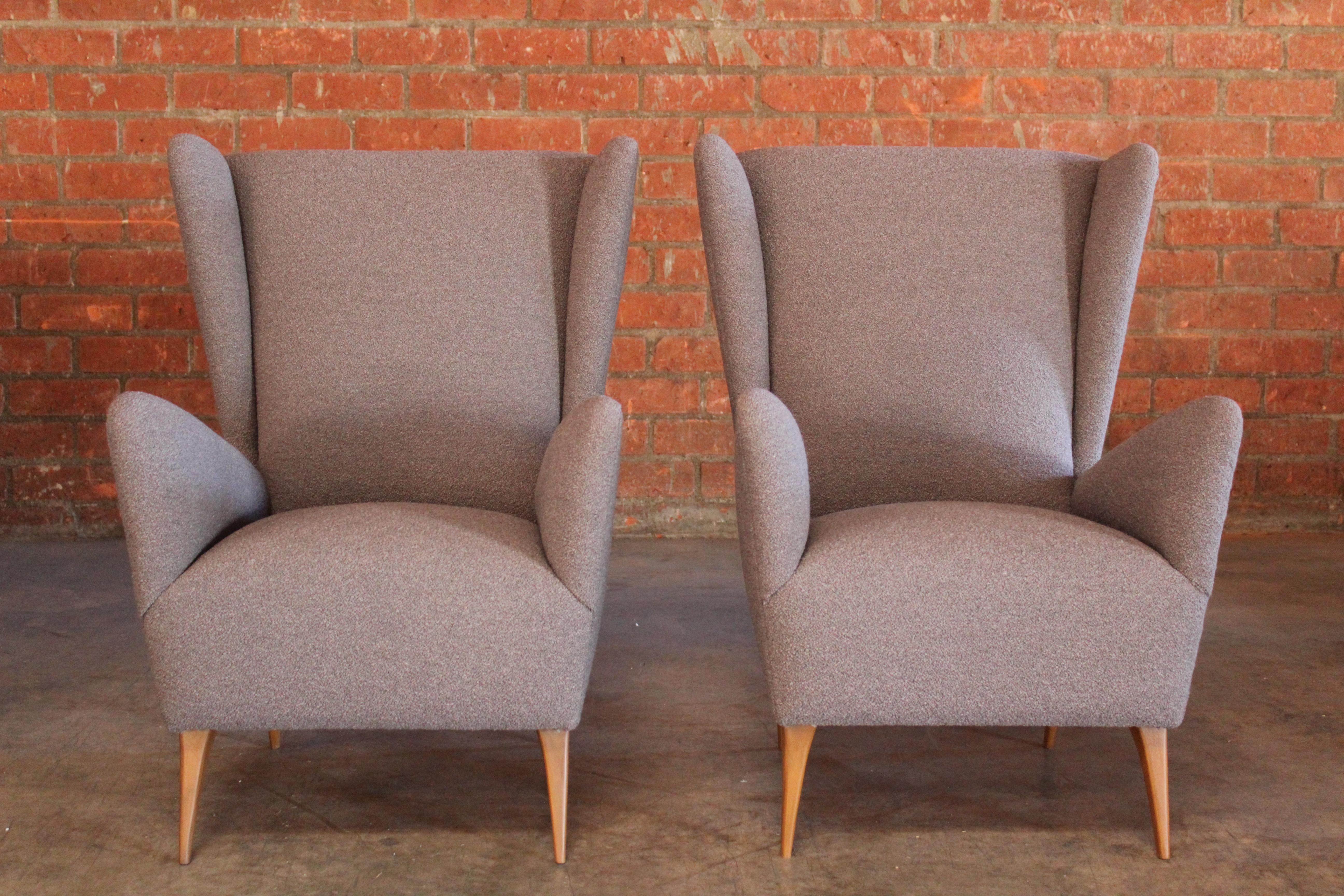 Mid-20th Century Pair of Vintage 1950s Italian Lounge Chairs in Grey Bouclé For Sale