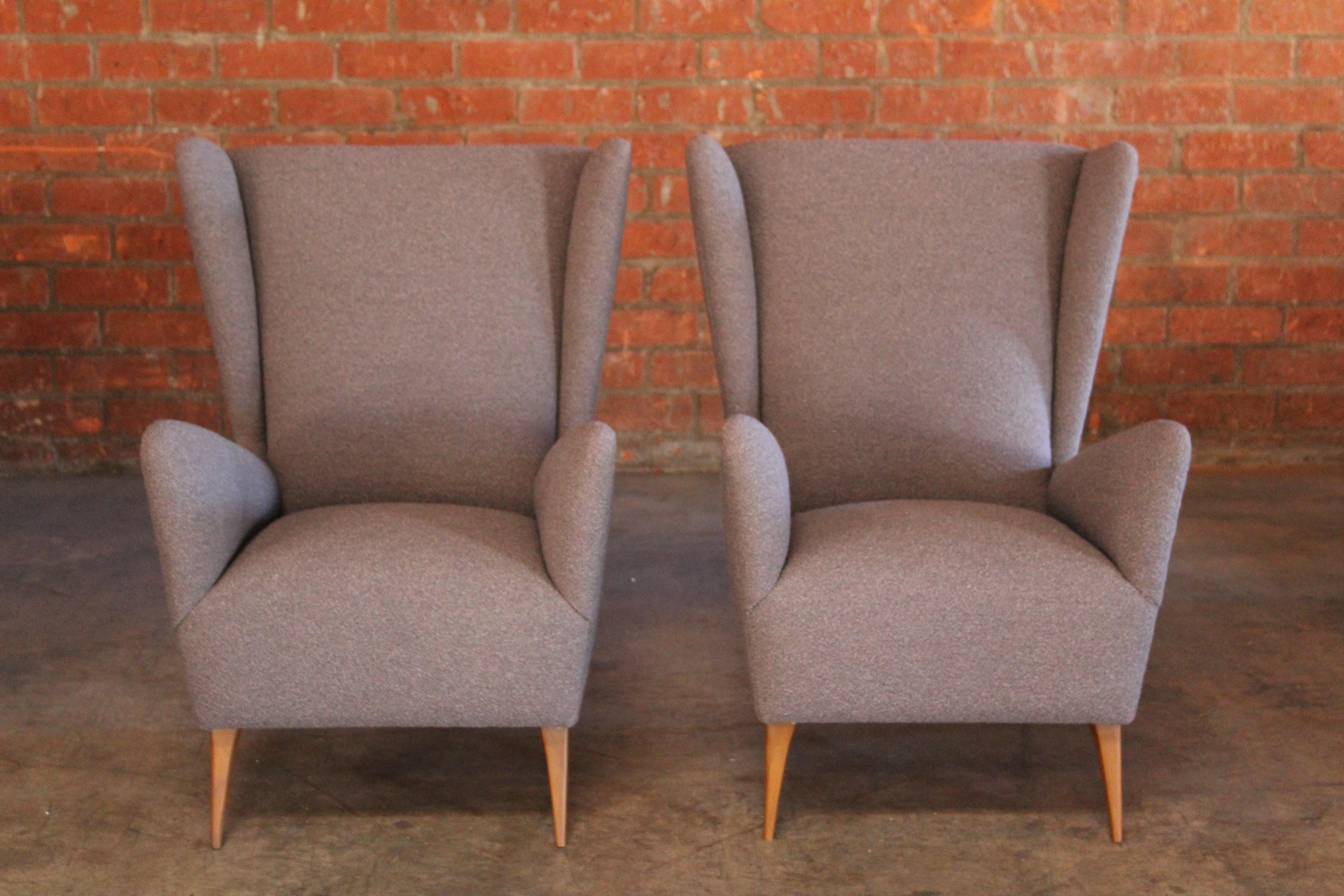 Wool Pair of Vintage 1950s Italian Lounge Chairs in Grey Bouclé For Sale