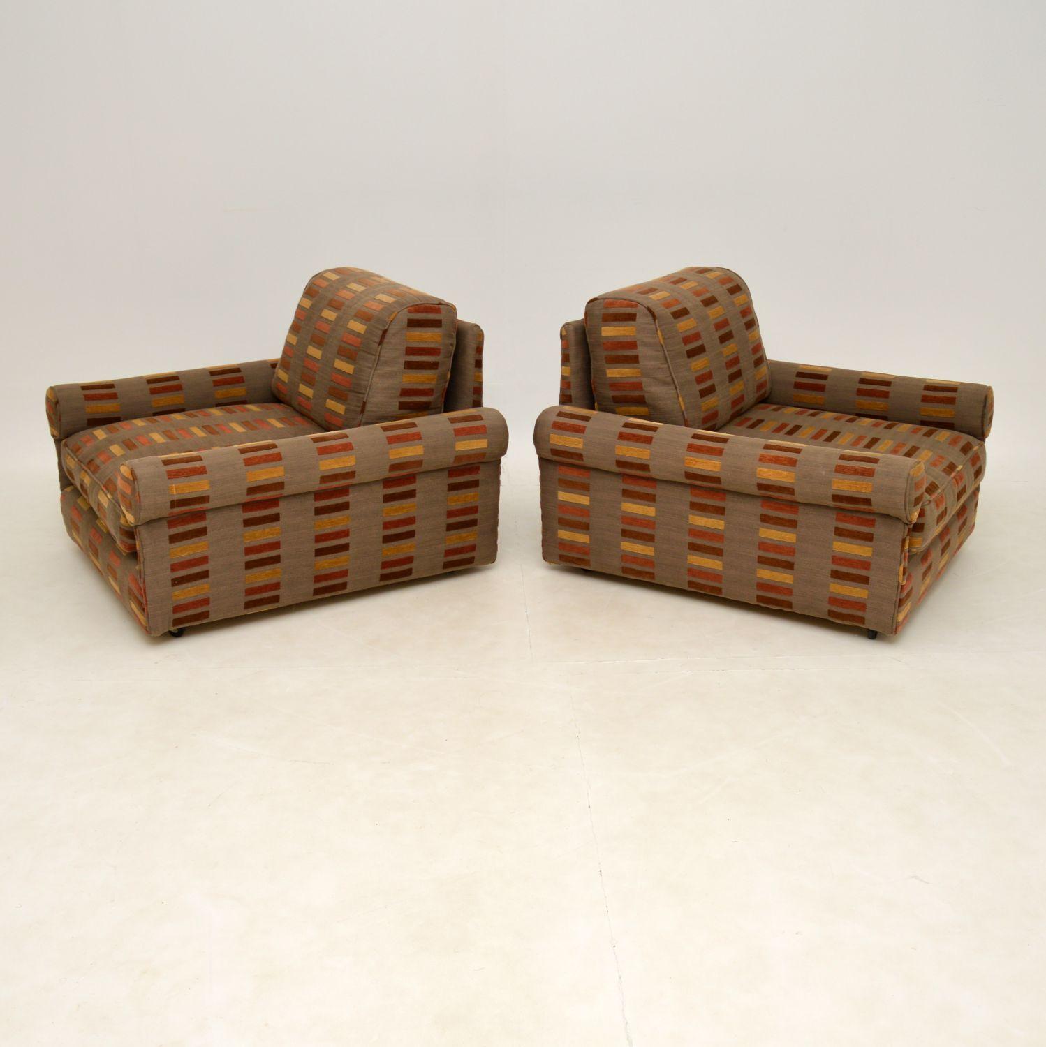 Mid-Century Modern Pair of Vintage 1960's Lounge Armchairs