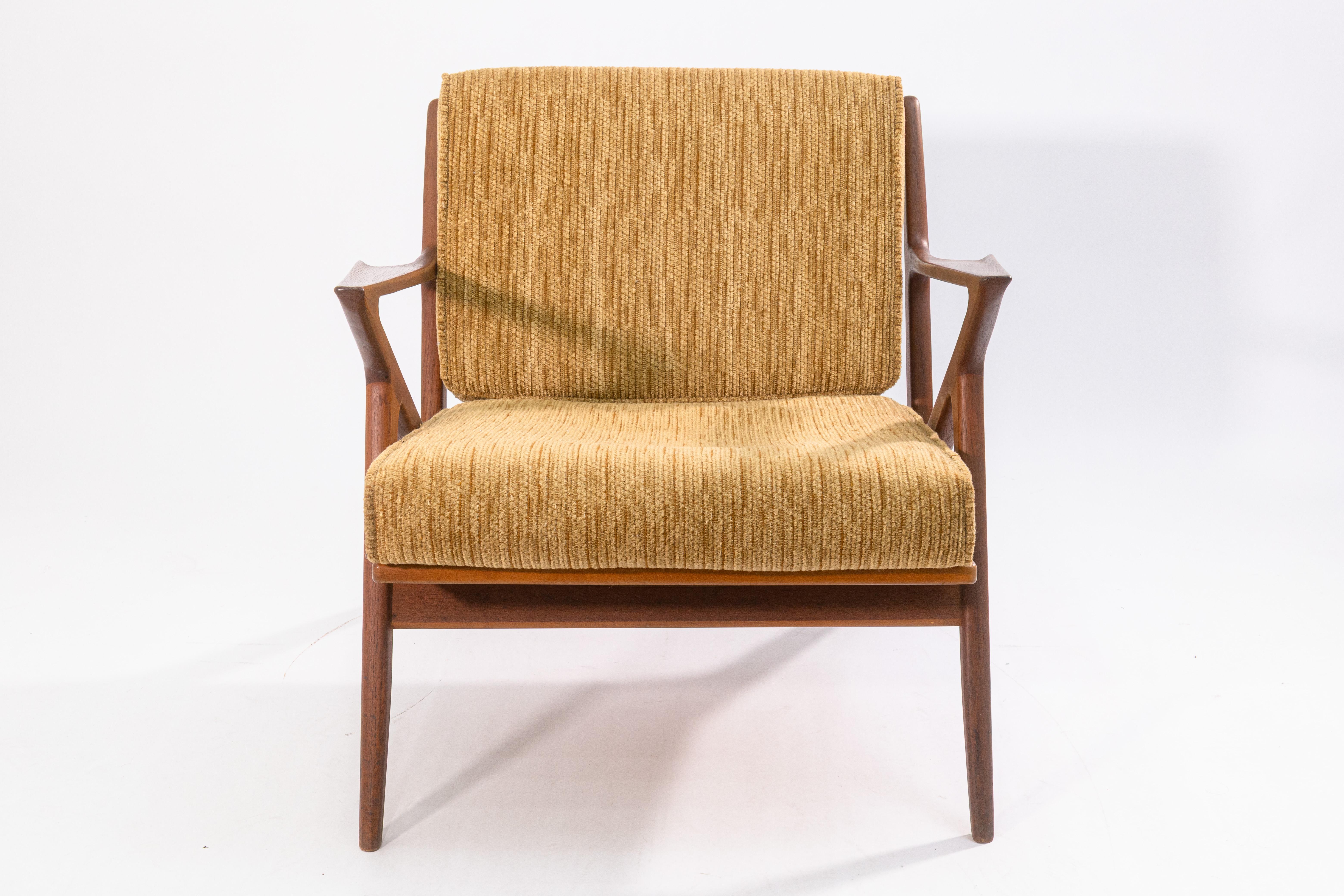 Mid-Century Modern Pair of Vintage 1960s Poul Jensen for Selig Z Danish Teak Wood Accent Armchairs For Sale