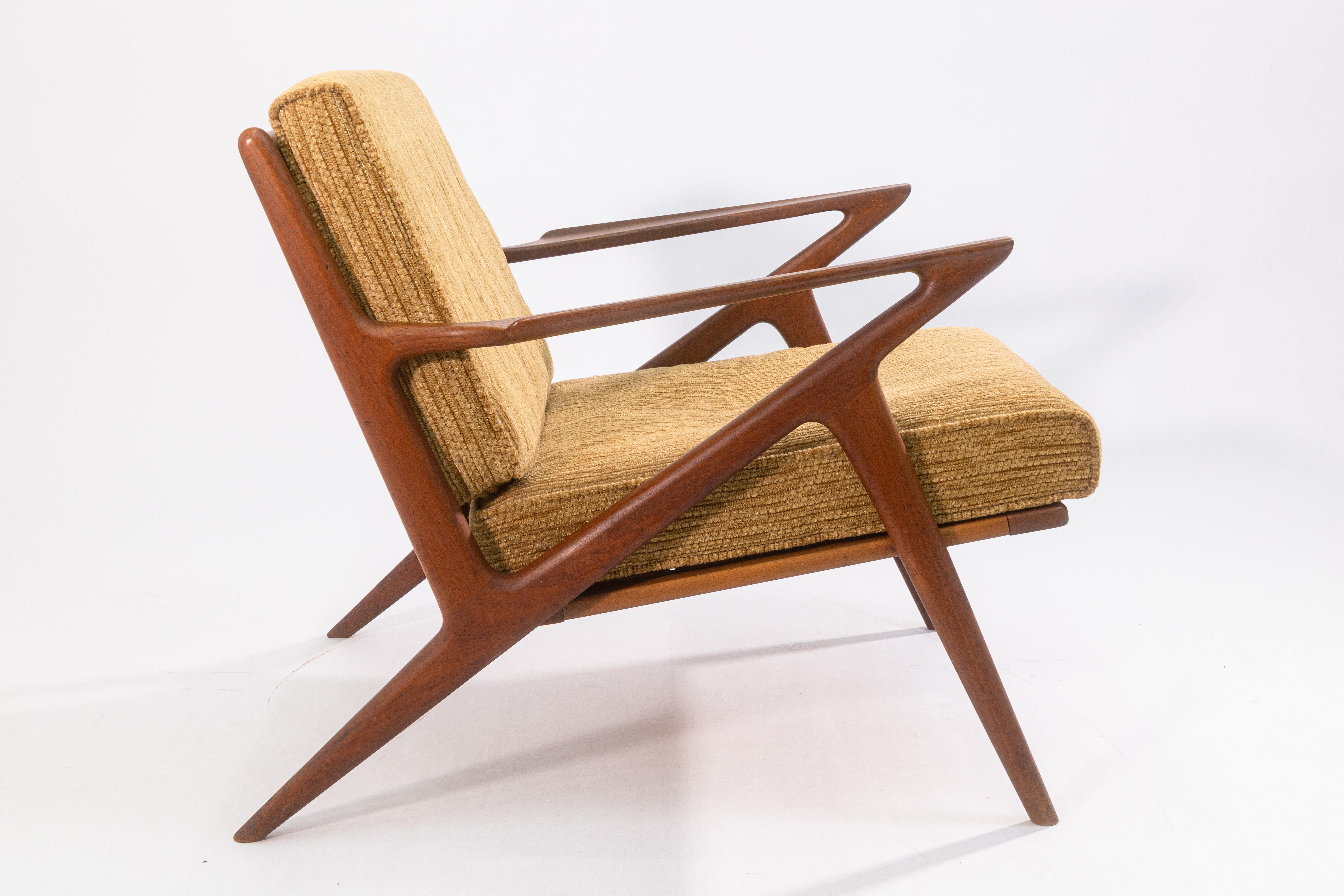 Pair of Vintage 1960s Poul Jensen for Selig Z Danish Teak Wood Accent Armchairs In Good Condition For Sale In Keego Harbor, MI