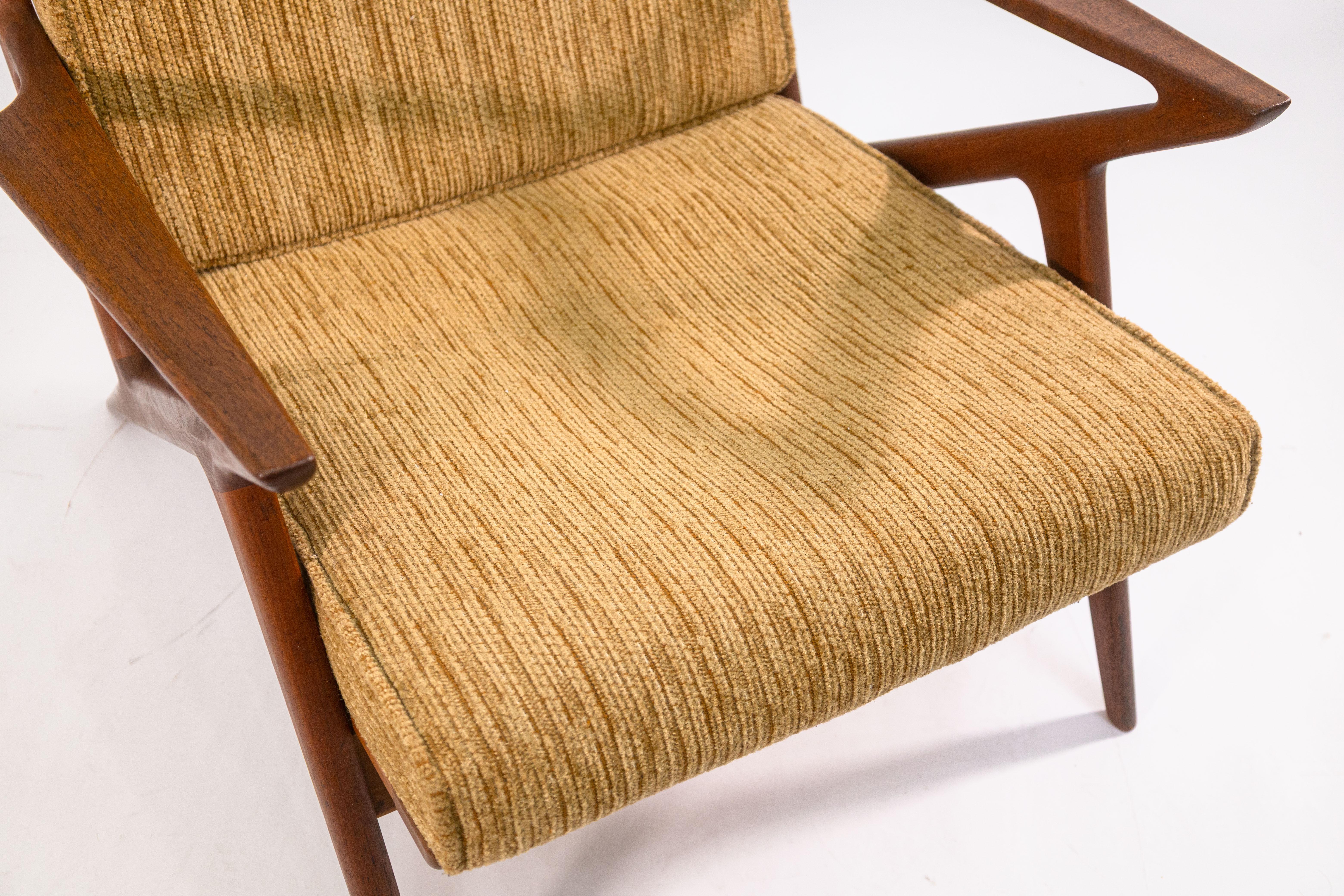 Pair of Vintage 1960s Poul Jensen for Selig Z Danish Teak Wood Accent Armchairs For Sale 2