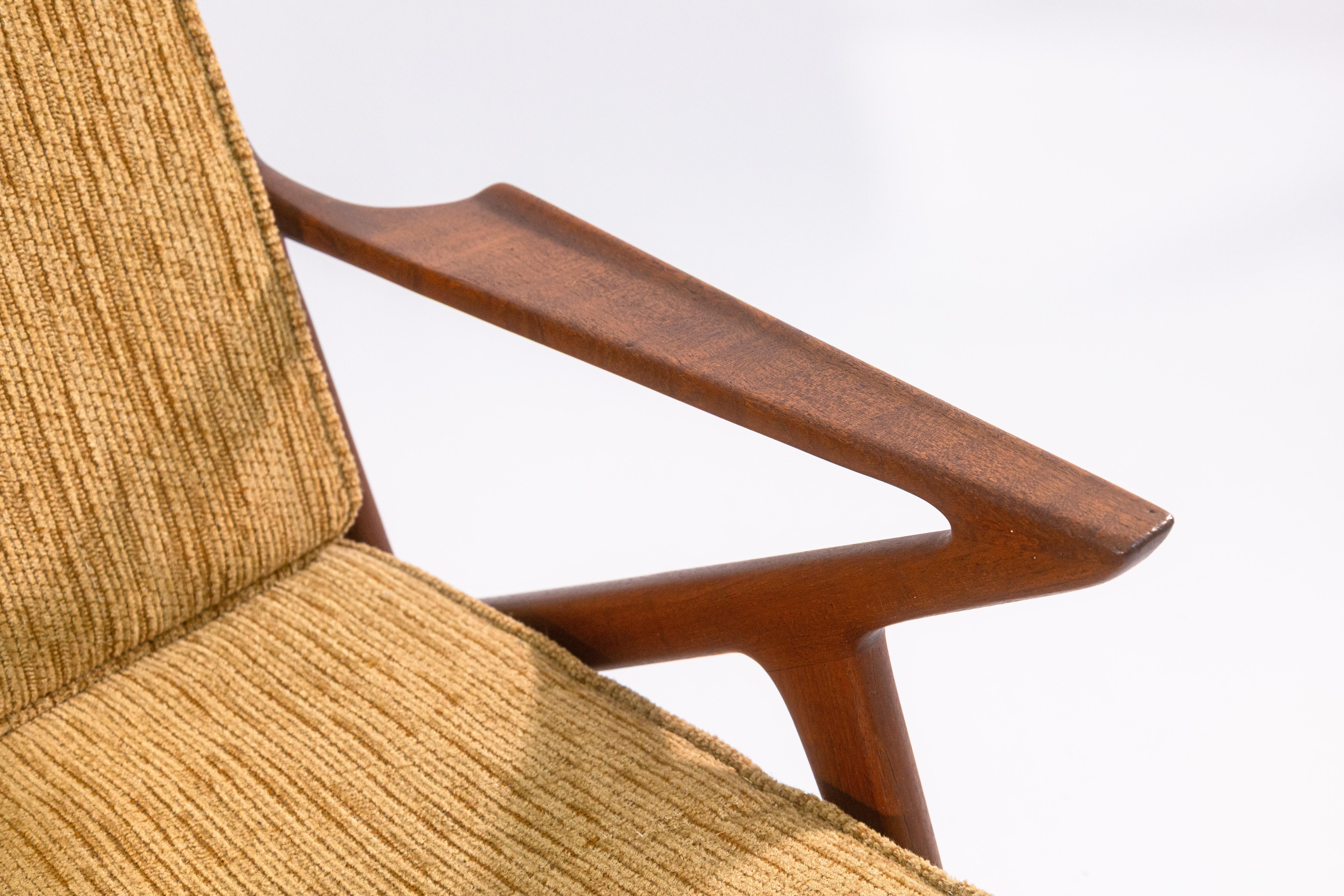 Pair of Vintage 1960s Poul Jensen for Selig Z Danish Teak Wood Accent Armchairs For Sale 3