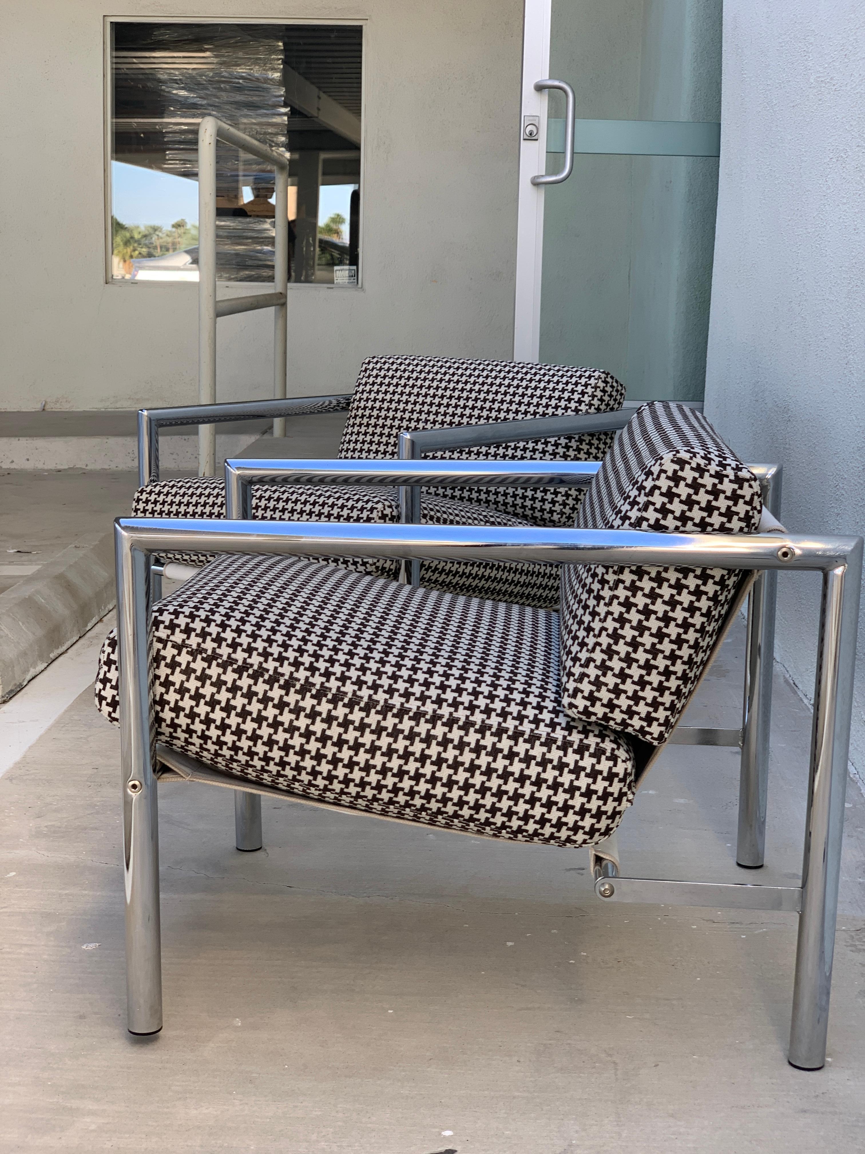 Late 20th Century Pair of Vintage 1970s Chrome Chairs in Houndstooth