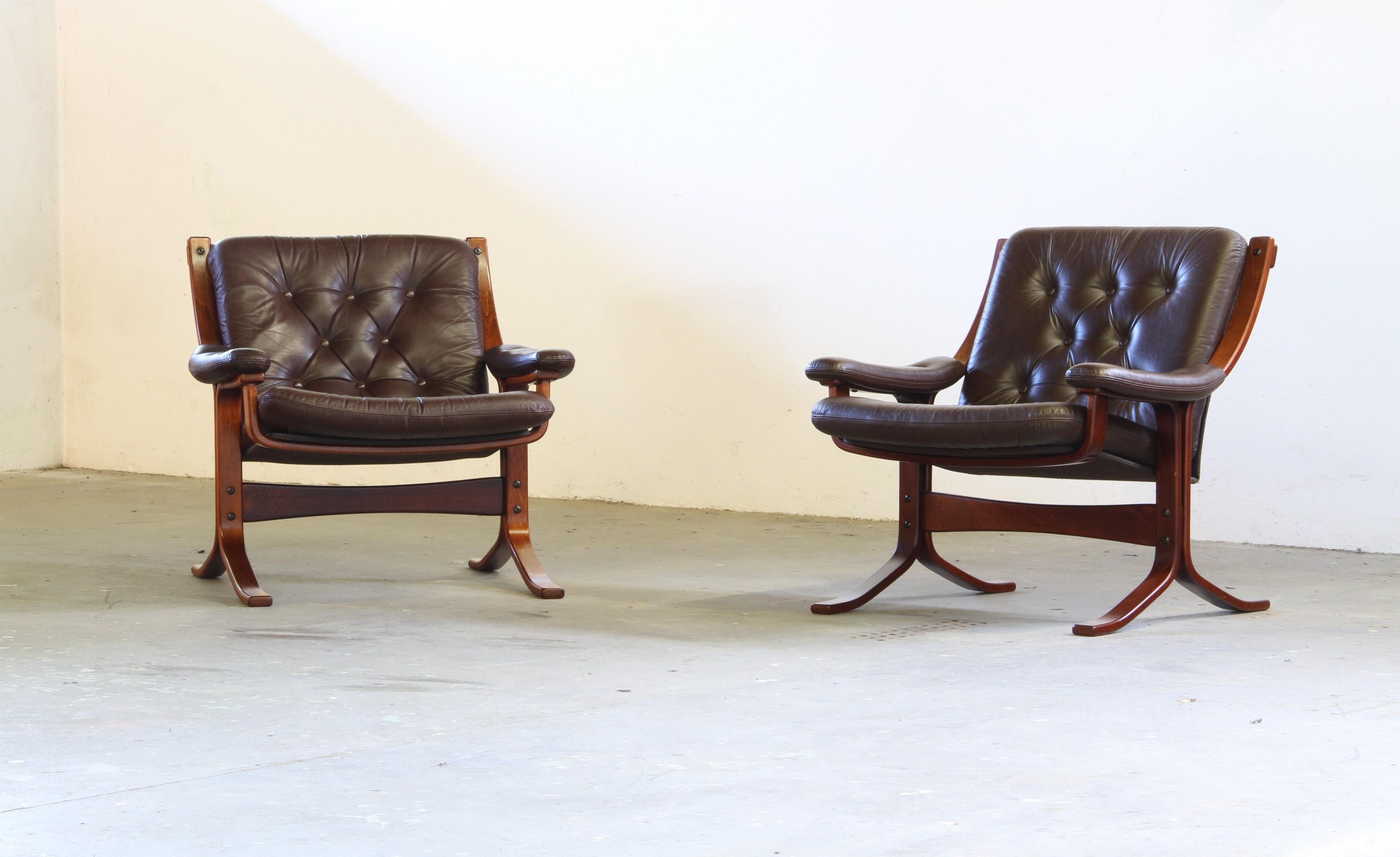 Pair of Vintage 1970s Norwegian Modernist Lounge Chairs, attr. Jon Hjortdal For Sale 1