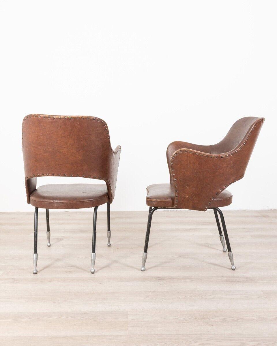 Pair of Vintage 60's Aemchairs in Brown Leather Italian Design In Good Condition For Sale In None, IT