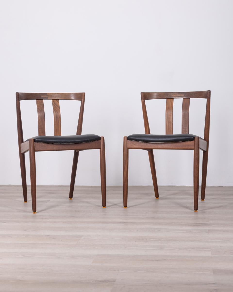 Pair of Vintage 60's Chairs in Teak Wood and Leather Danish Design For Sale 8