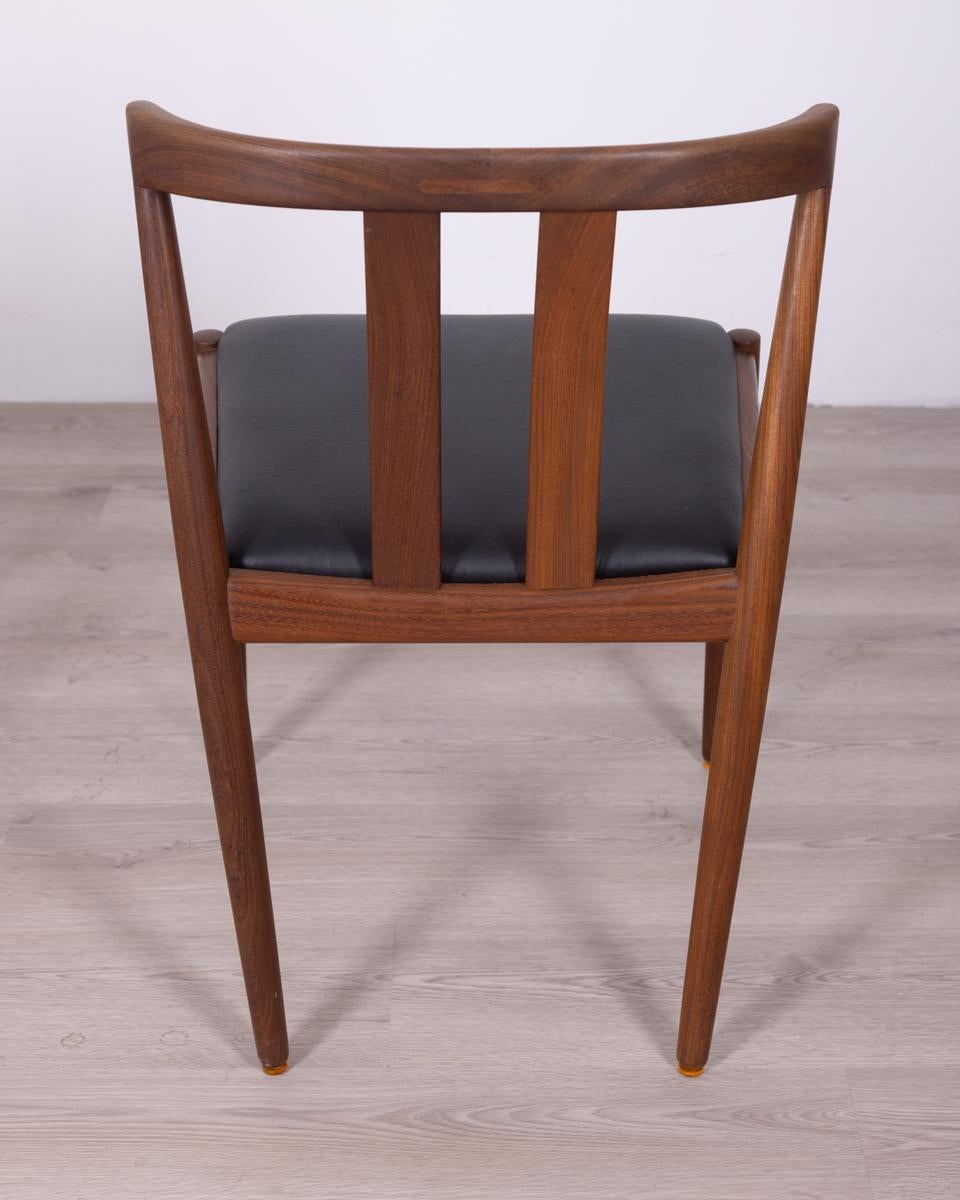 Paar Vintage-Sthle aus Teakholz und Leder im dnischen Design aus den 60ern (Mitte des 20. Jahrhunderts) im Angebot