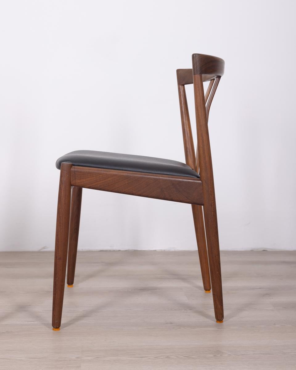 Paire de chaises vintage en bois de teck et cuir de design danois des annes 60'' en vente 3