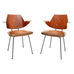 Pair of Vintage 661 Armchairs by Robin Day for Hille
