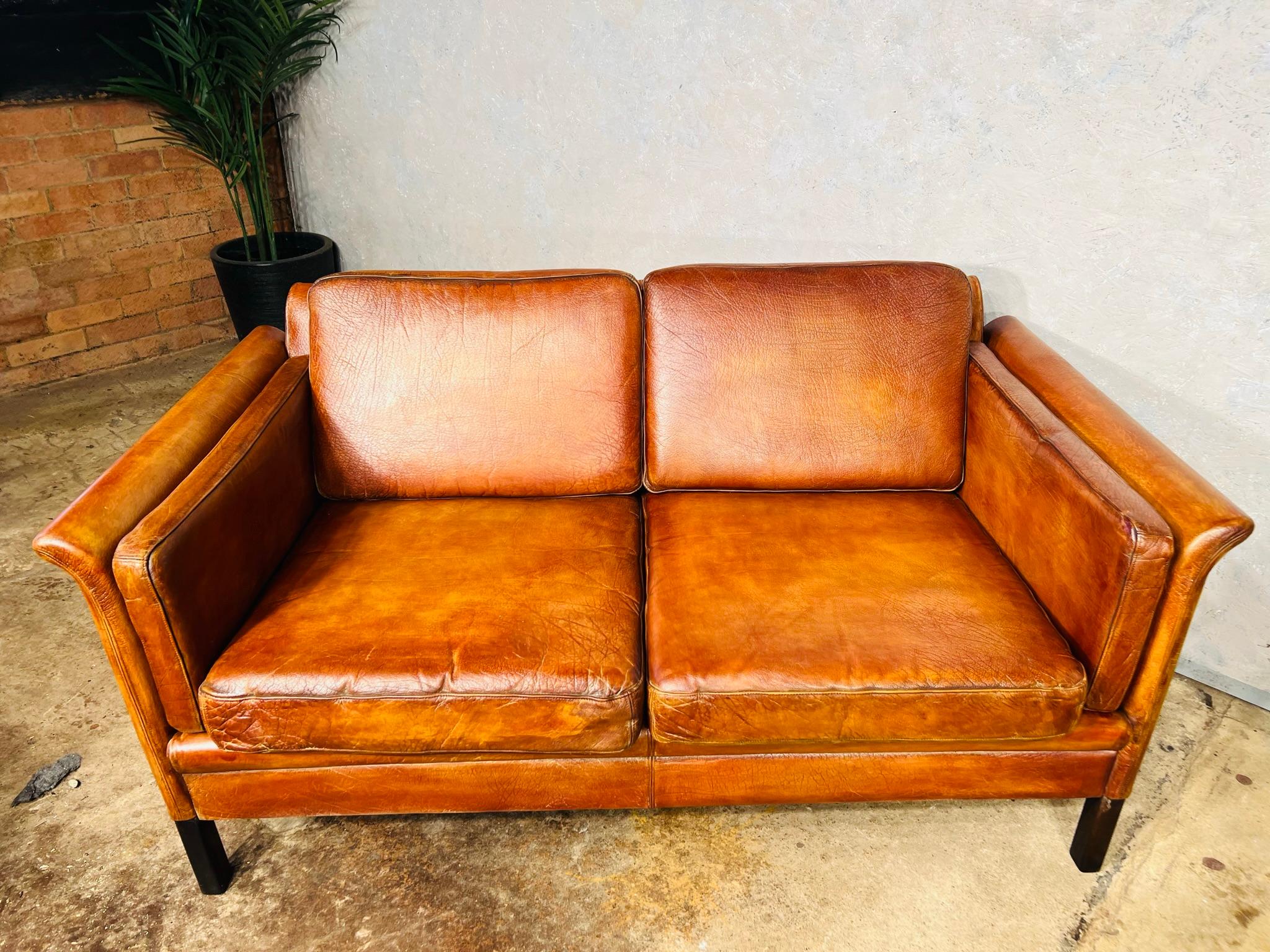 Pair of Vintage 1970s Patinated Light Tan 2 Seater Leather Sofas #676 For Sale 2