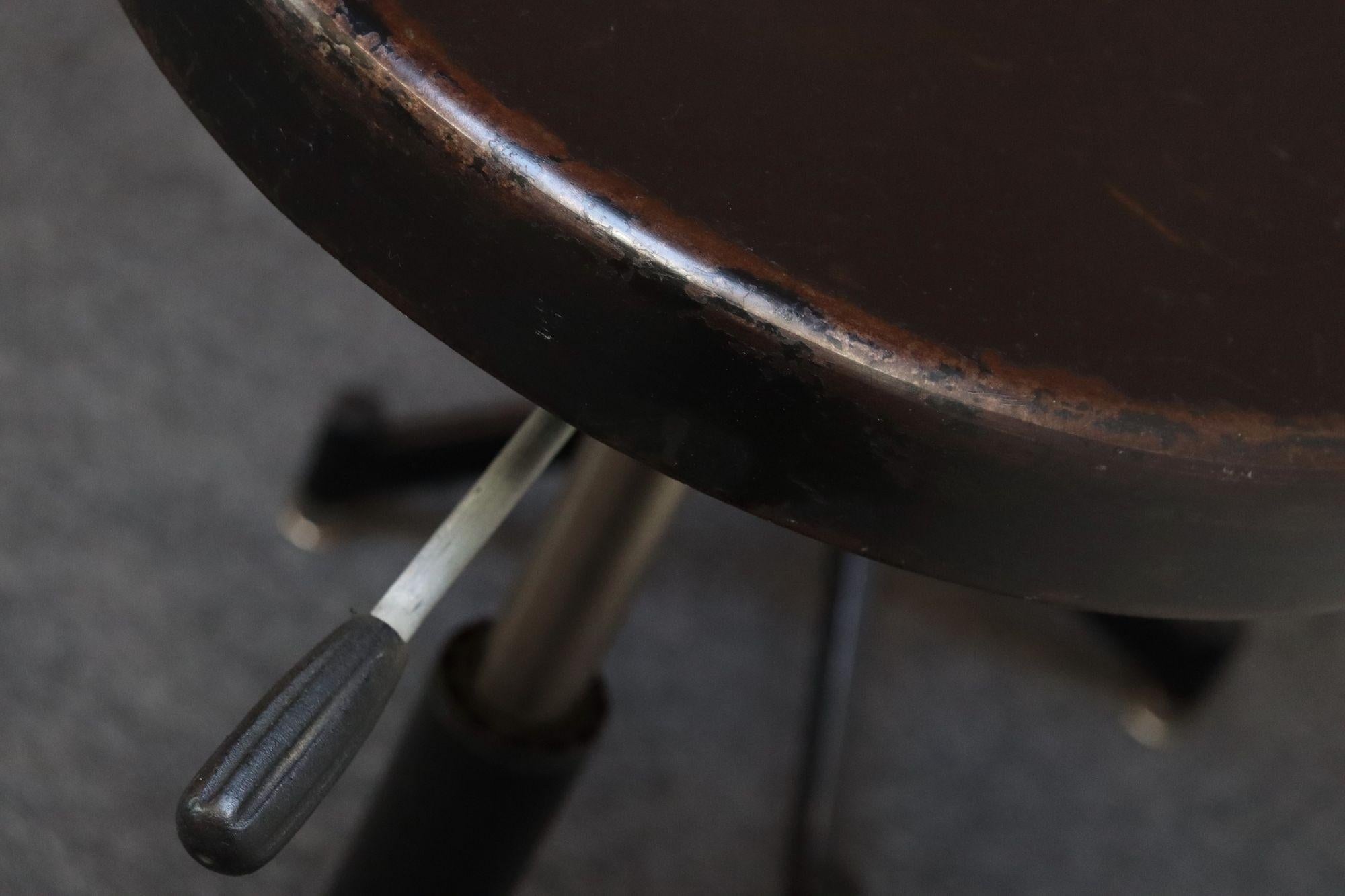 Pair of Vintage Adjustable Pose or Task Stools with Swivel Seats by Photogenic For Sale 10