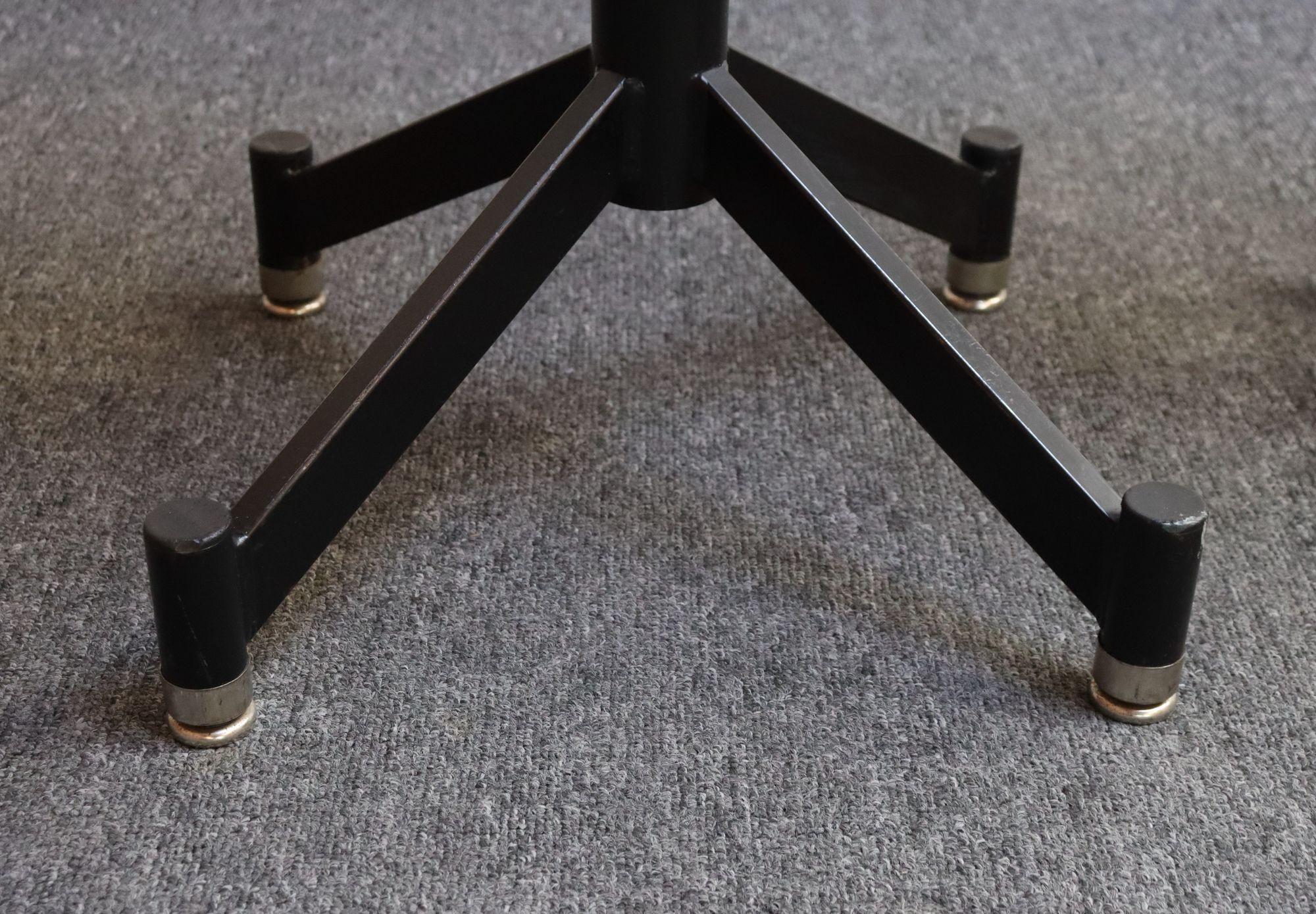 Pair of Vintage Adjustable Pose or Task Stools with Swivel Seats by Photogenic For Sale 5