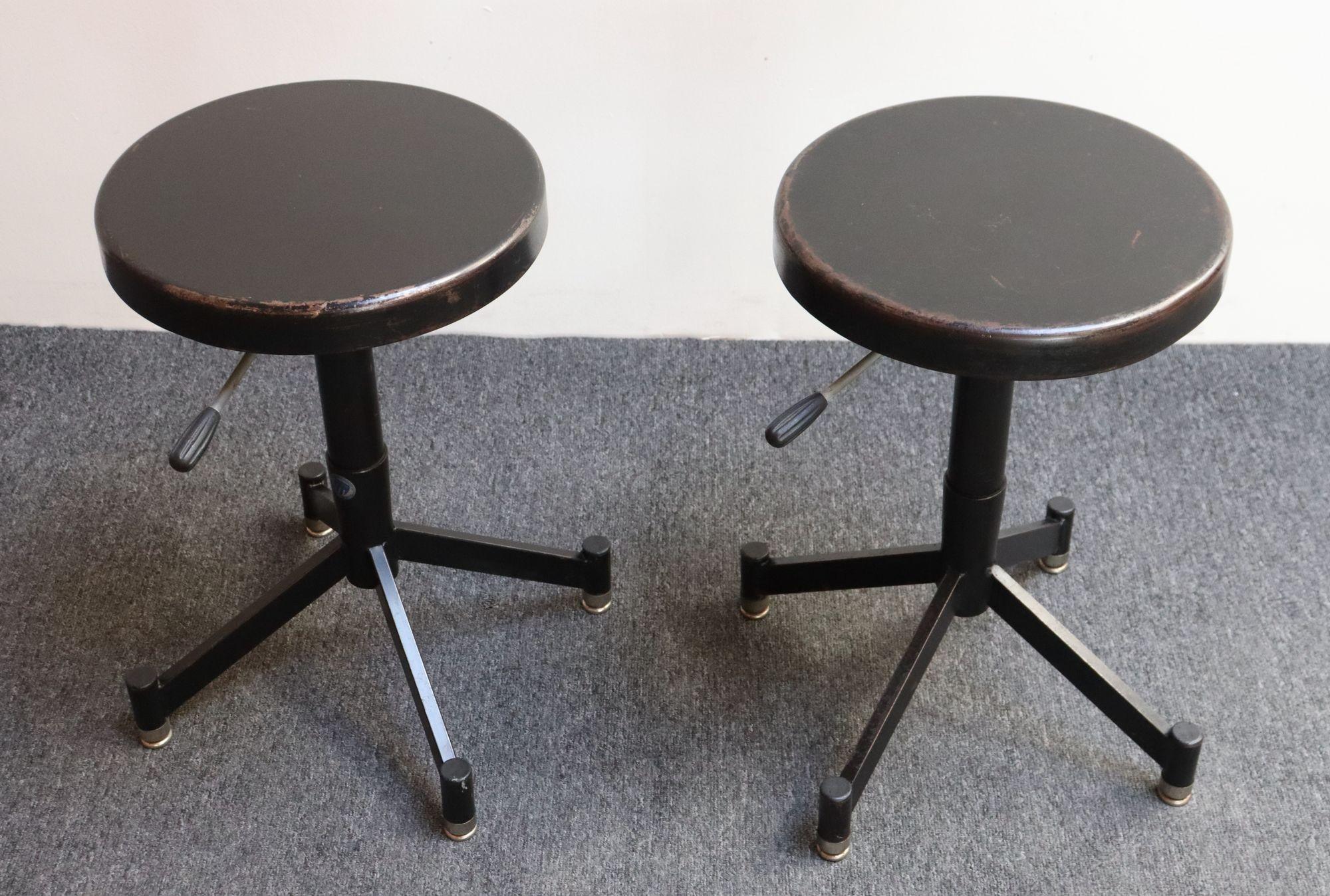 Mid-20th Century Pair of Vintage Adjustable Pose or Task Stools with Swivel Seats by Photogenic For Sale