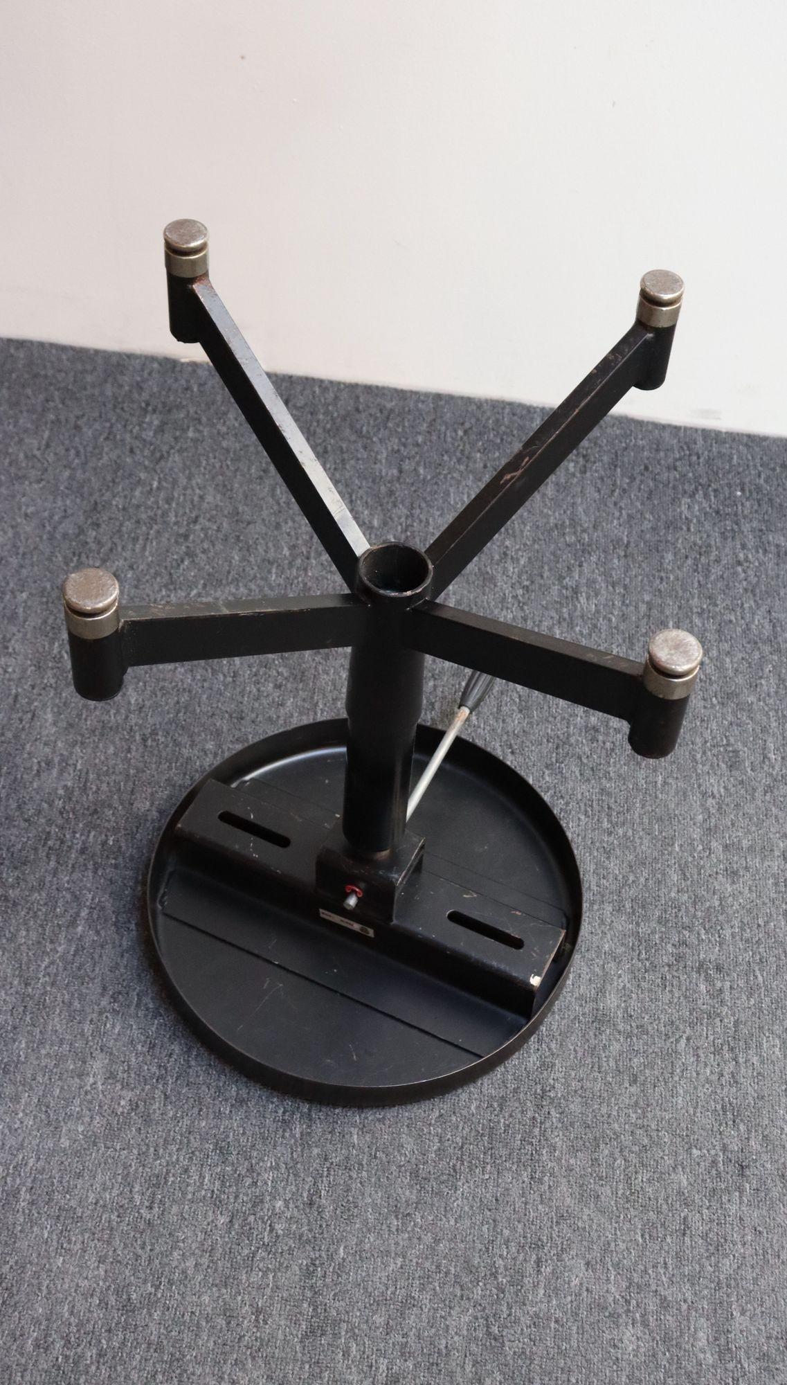 Steel Pair of Vintage Adjustable Pose or Task Stools with Swivel Seats by Photogenic For Sale