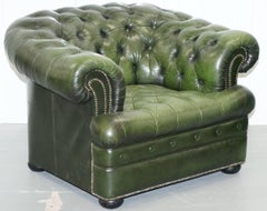 Pair of Vintage Aged Green Leather Chesterfield Club Armchairs Fully Buttoned