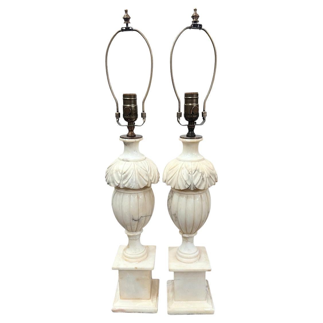 Coppia di lampade in alabastro vintage