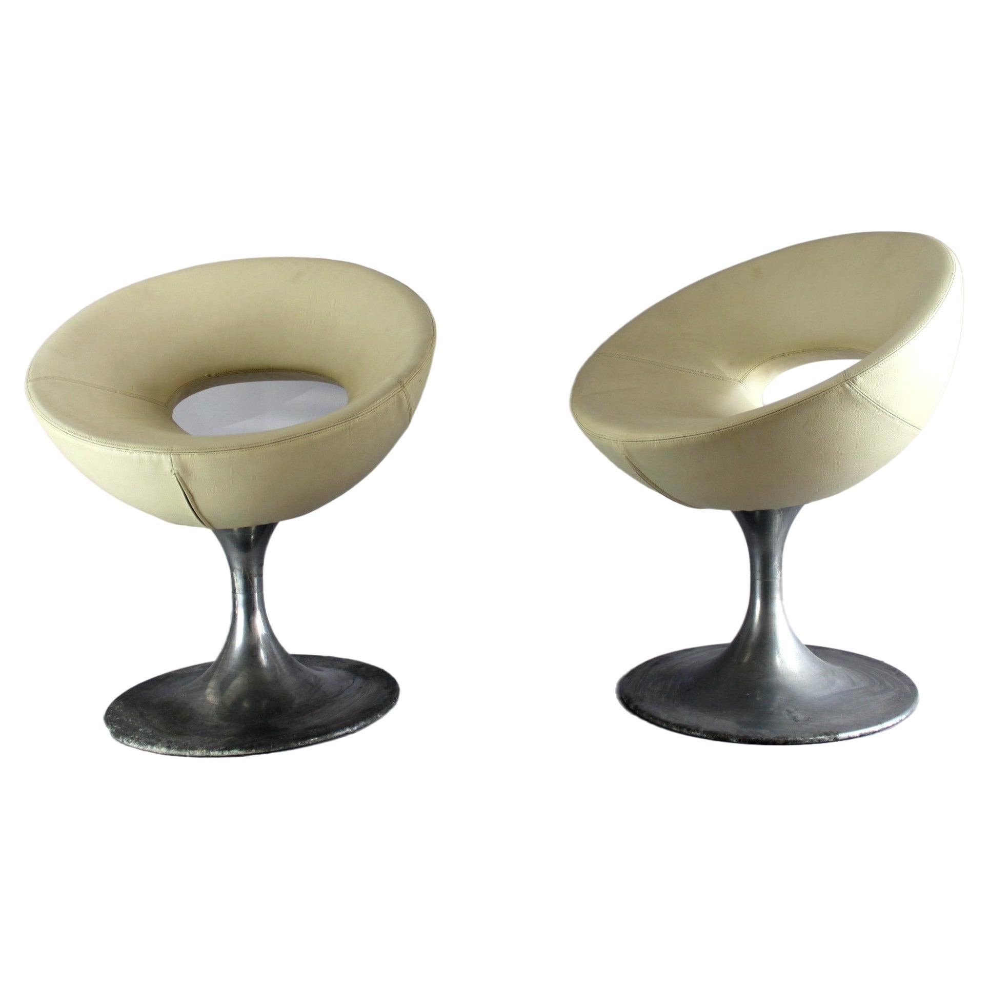 pair of vintage aluminum cast leather eco chairs For Sale