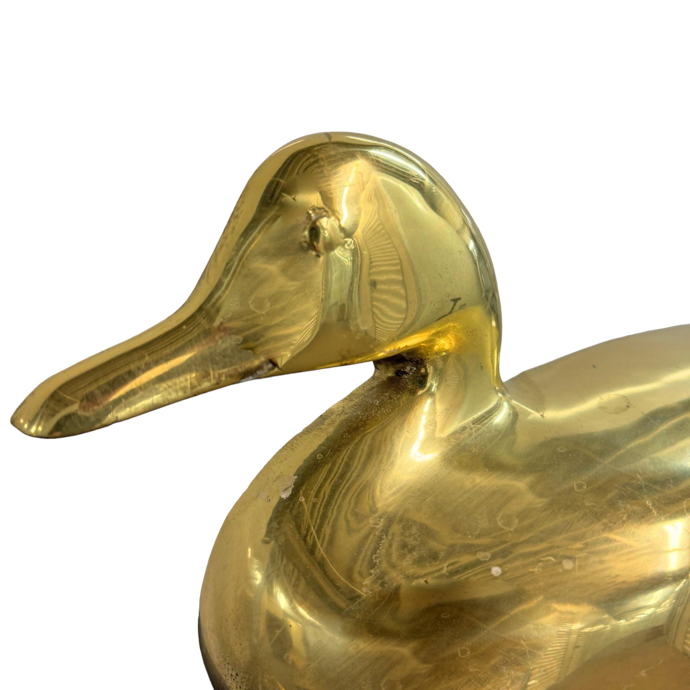 Paar Vintage American Brass Duck Andirons im Angebot 1