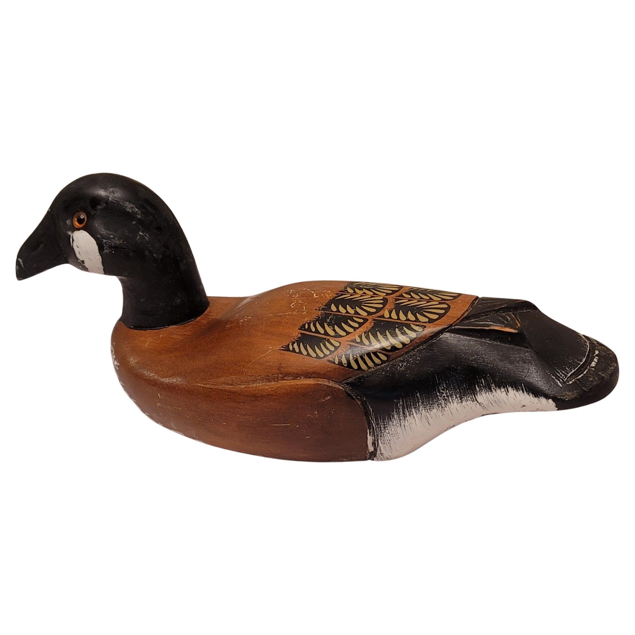 Pair of Vintage American Handmade and Painted Duck Decoys For Sale 1