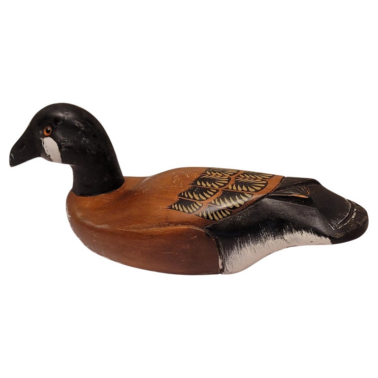 Pair of Vintage American Handmade and Painted Duck Decoys For Sale at