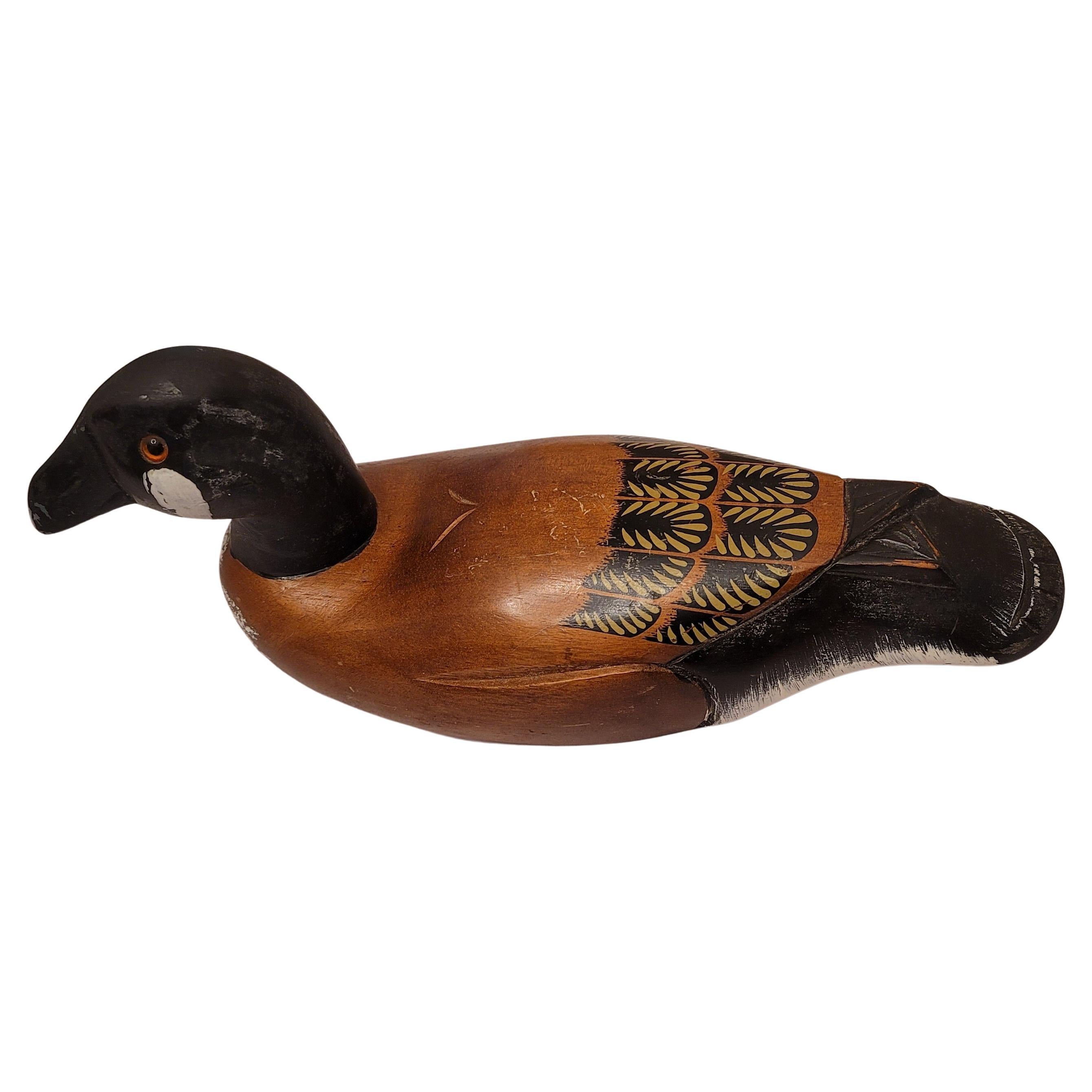 Pair of Vintage American Handmade and Painted Duck Decoys For Sale 2