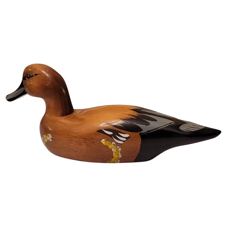 Pair of Vintage American Handmade and Painted Duck Decoys For Sale at