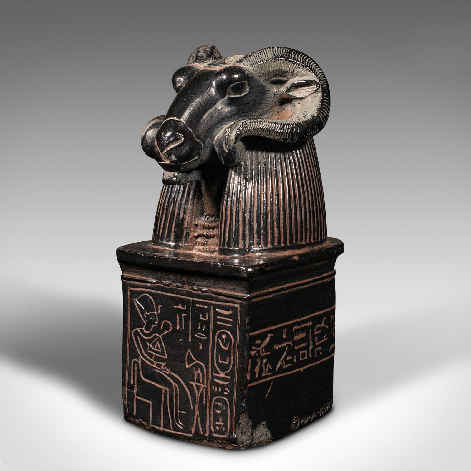 Résine Paire de serre-livres vintage d'Amun statuaire, égyptien, décoratif, historique