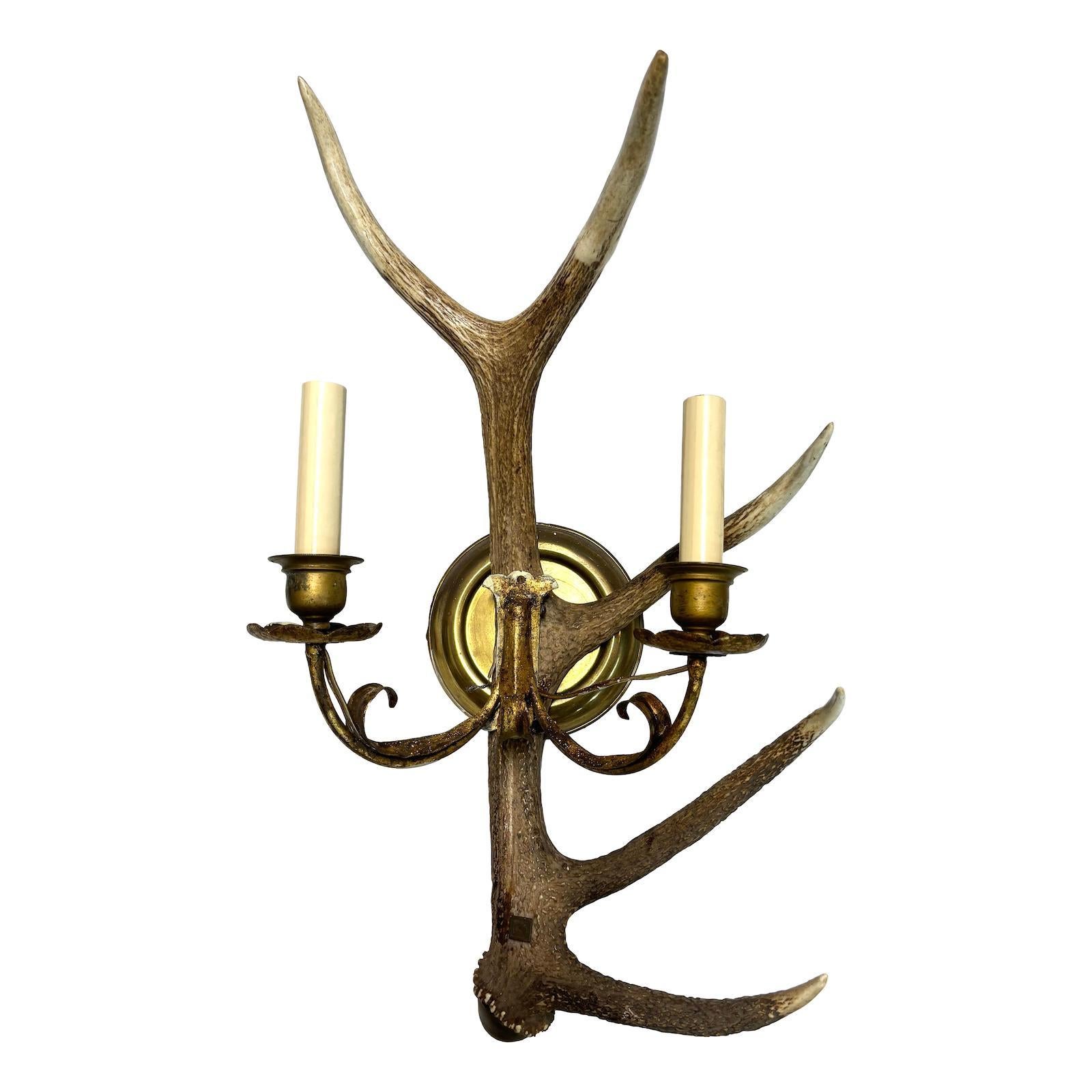 Pair of Vintage Antler Sconces In Good Condition For Sale In New York, NY