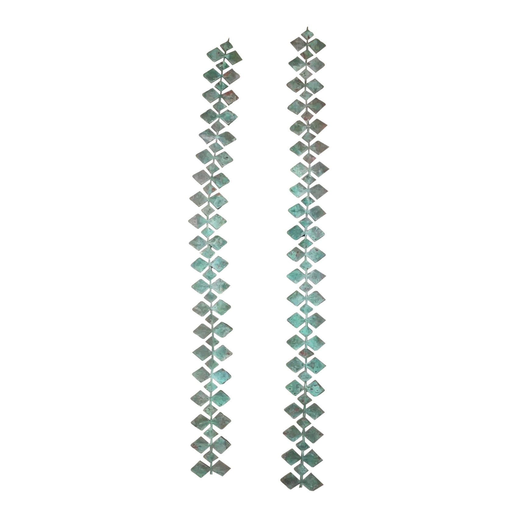 Coppia di catene da pioggia architettoniche d
epoca in bronzo con motivo a diamante/appendini in vendita