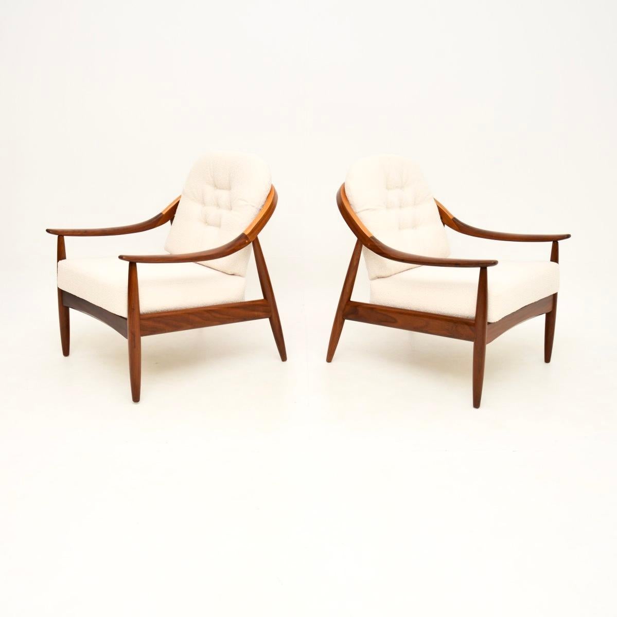 A very stylish pair of vintage armchairs by Greaves and Thomas. These were made in England, they date from the 1960’s.

The quality is outstanding, they have beautifully curved frames and the wood has a gorgeous colour tone. They are of lovely