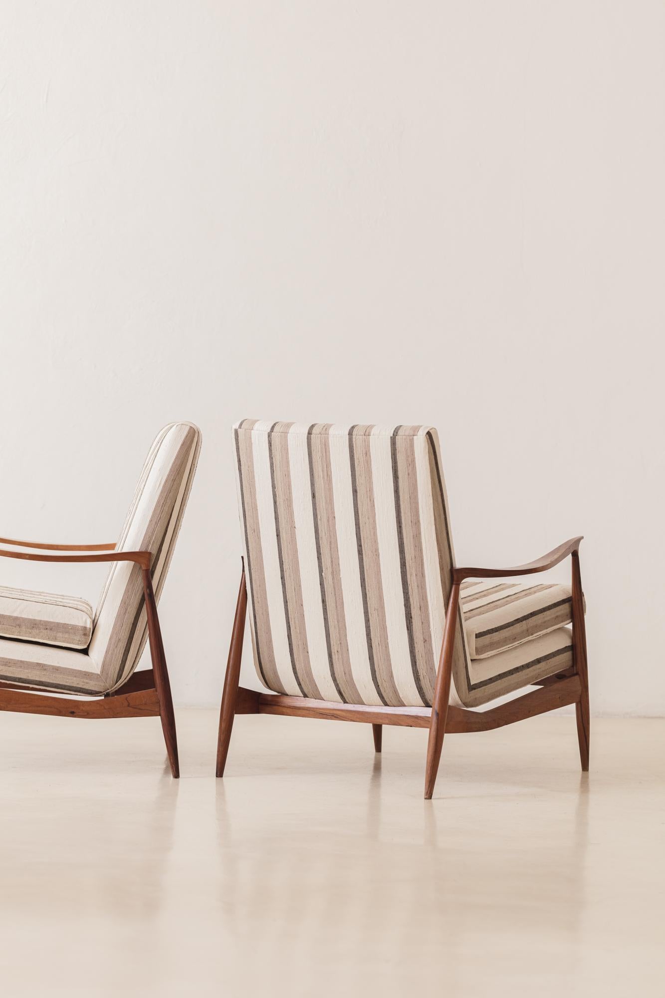 Pair of Vintage Armchairs by Móveis Cimo, 1960s, Brazilian Mid-Century For Sale 1