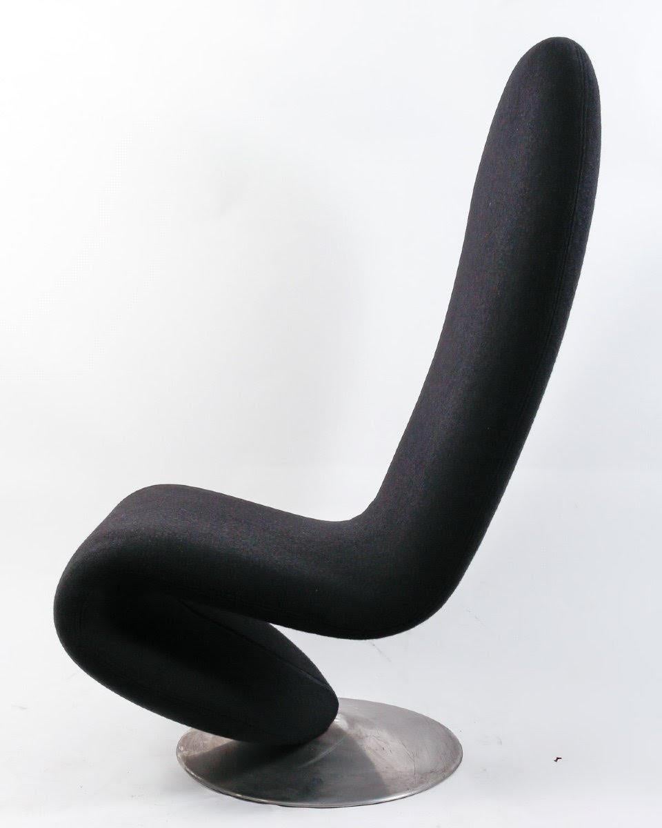 Paar Vintage-Sessel von Verner Panton für Frits Hansen, 20. Jahrhundert.

Paar Sessel aus Stoff und Stahl von Verner Panton für Frits Hansen, Paar von 1975, 2005 neu gepolstert.
H: 117cm , T: 43cm