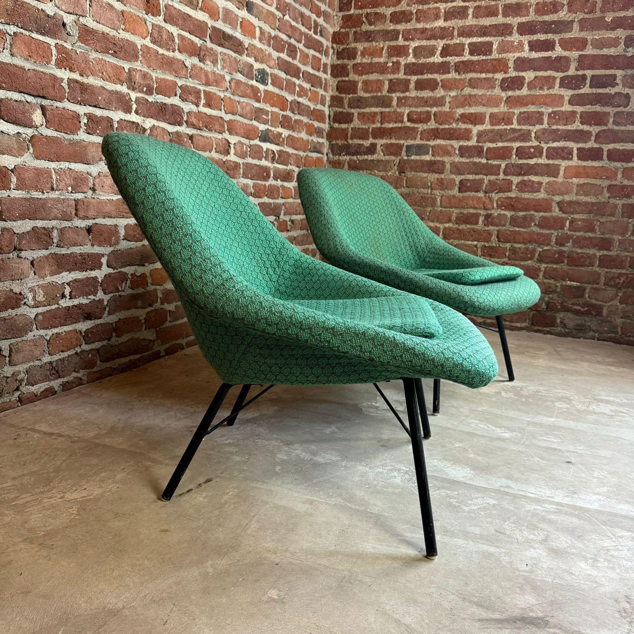 Tchèque Paire de fauteuils vintage en vente