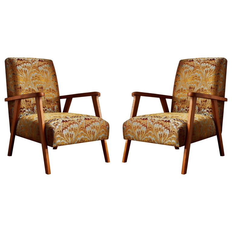 Pair of Vintage Armchairs For Sale at 1stDibs