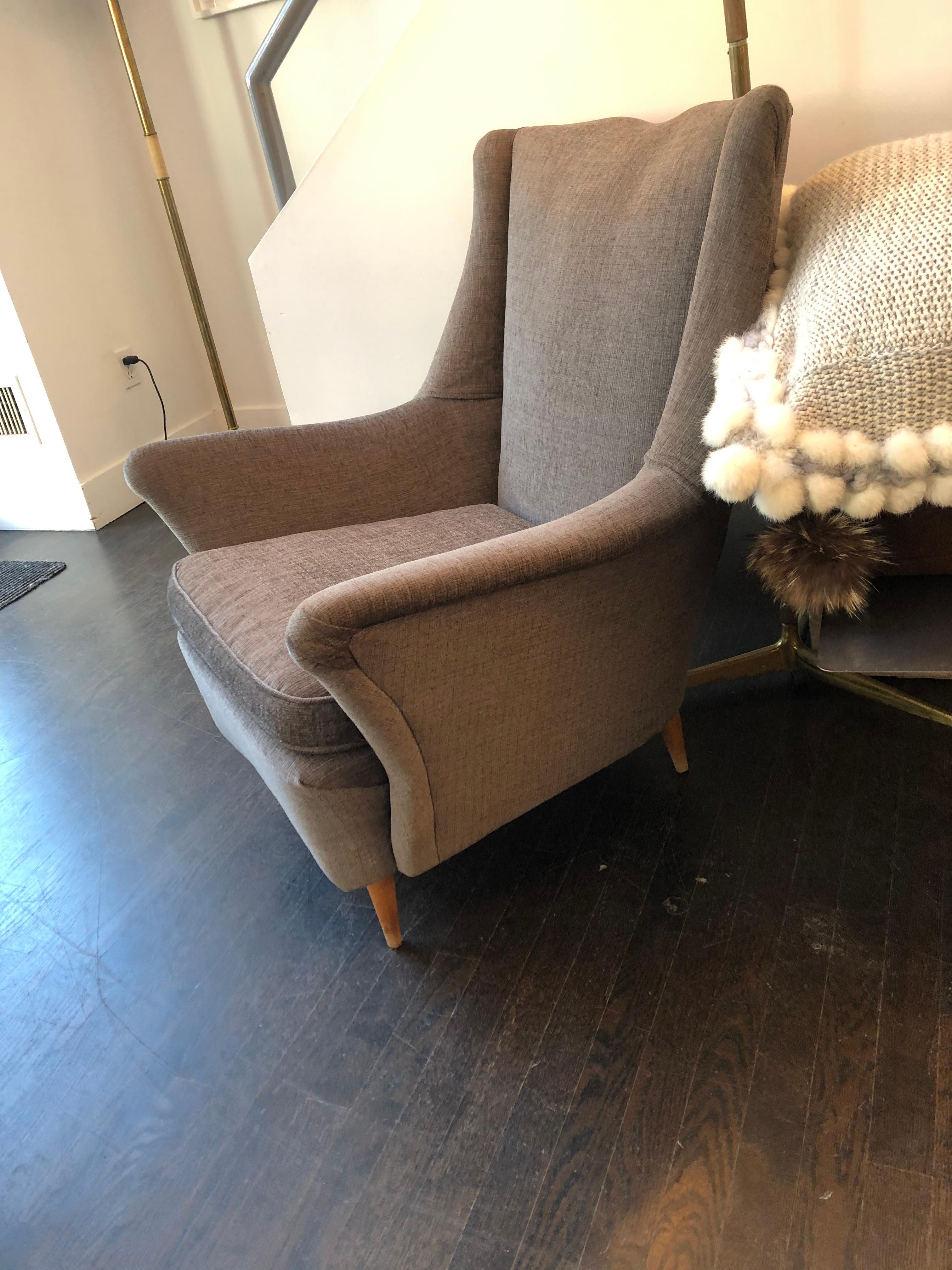 Italian Pair of Vintage Armchairs in Gio Ponti Style For Sale