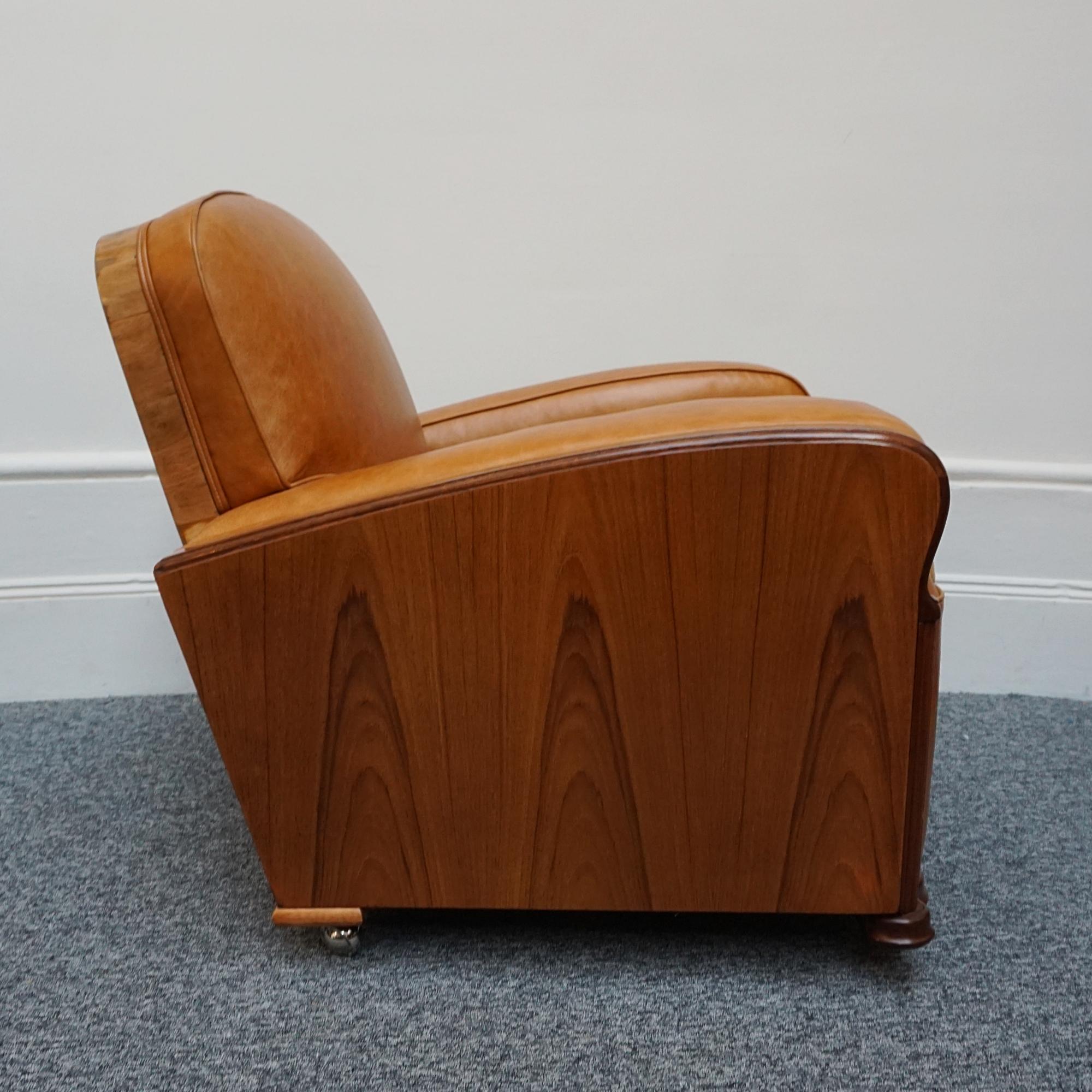 Pair of Vintage Art Deco Club Chairs in Brown Leather with Walnut Veneer 7
