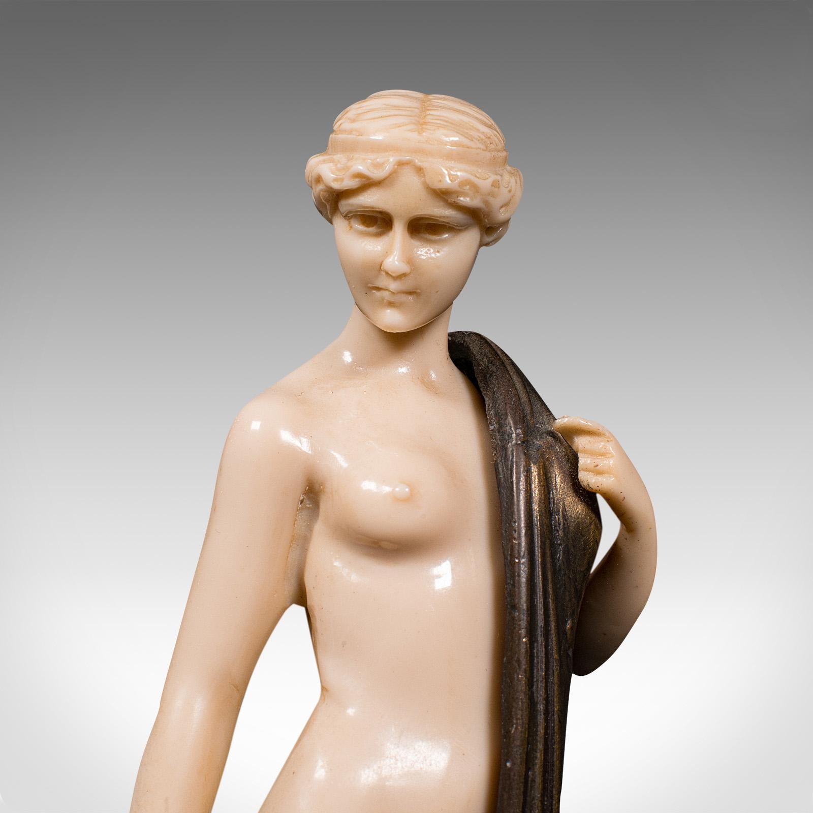 Coppia di figure art déco d'epoca, tedesche, statuetta decorativa, dopo F. Preiss in vendita 3