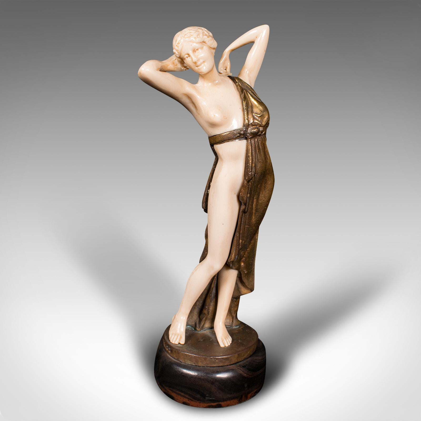 Art Déco Coppia di figure art déco d'epoca, tedesche, statuetta decorativa, dopo F. Preiss in vendita