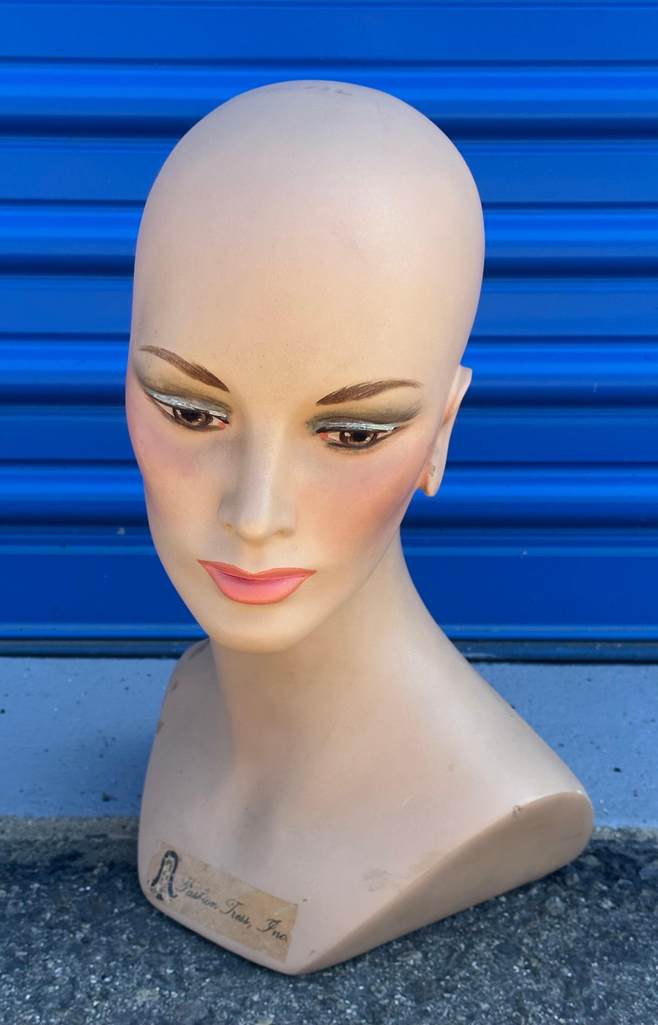 Pair of Vintage Art Deco Mannequin Heads / Busts  For Sale 2