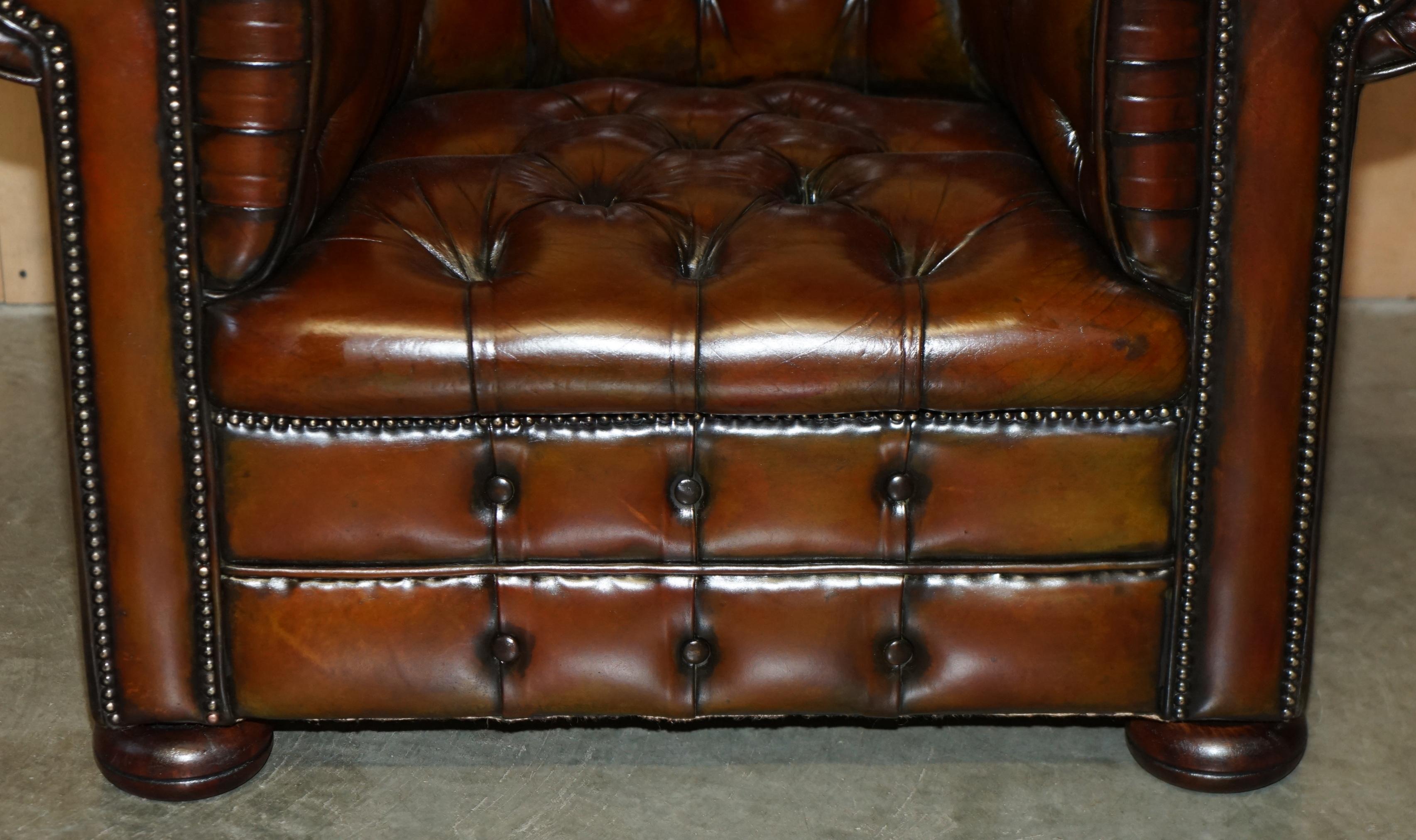COPPIA DI POLTRONE D'EPOCA ART DECO RISTRUTTURATE IN PELLE MARRONE DI CHEsterfield in vendita 7