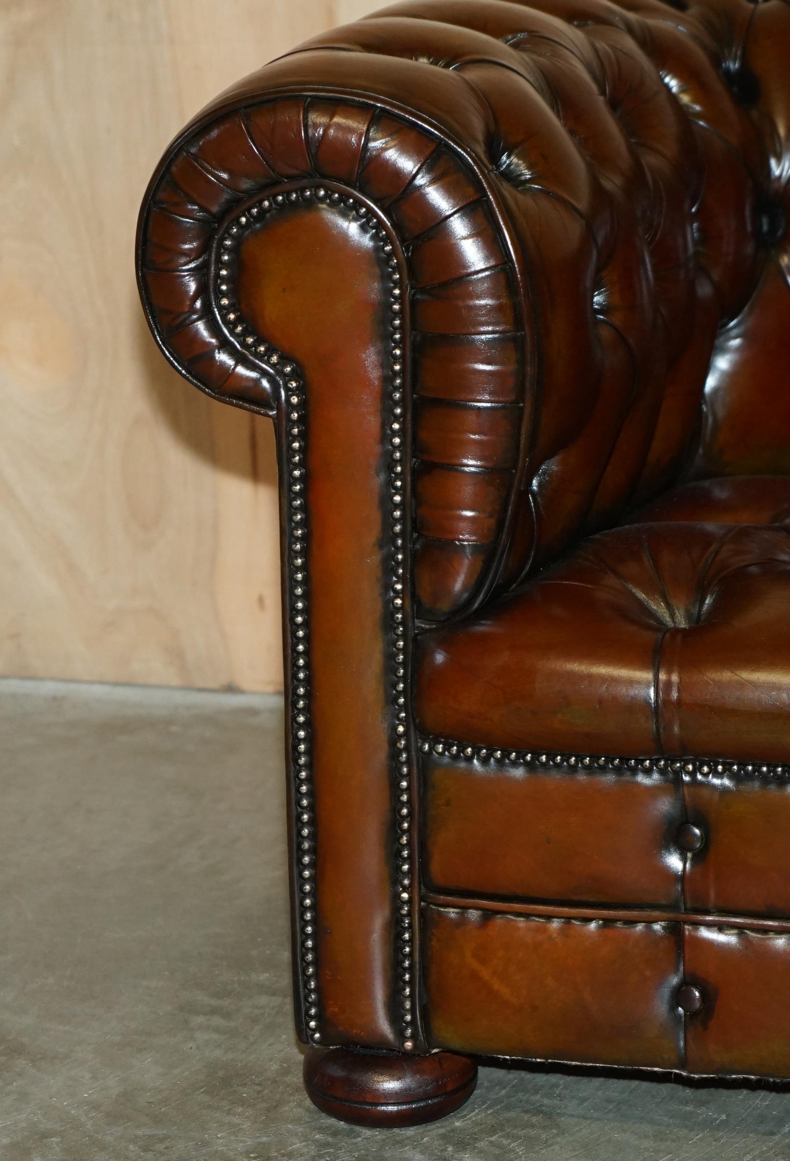 COPPIA DI POLTRONE D'EPOCA ART DECO RISTRUTTURATE IN PELLE MARRONE DI CHEsterfield in vendita 8