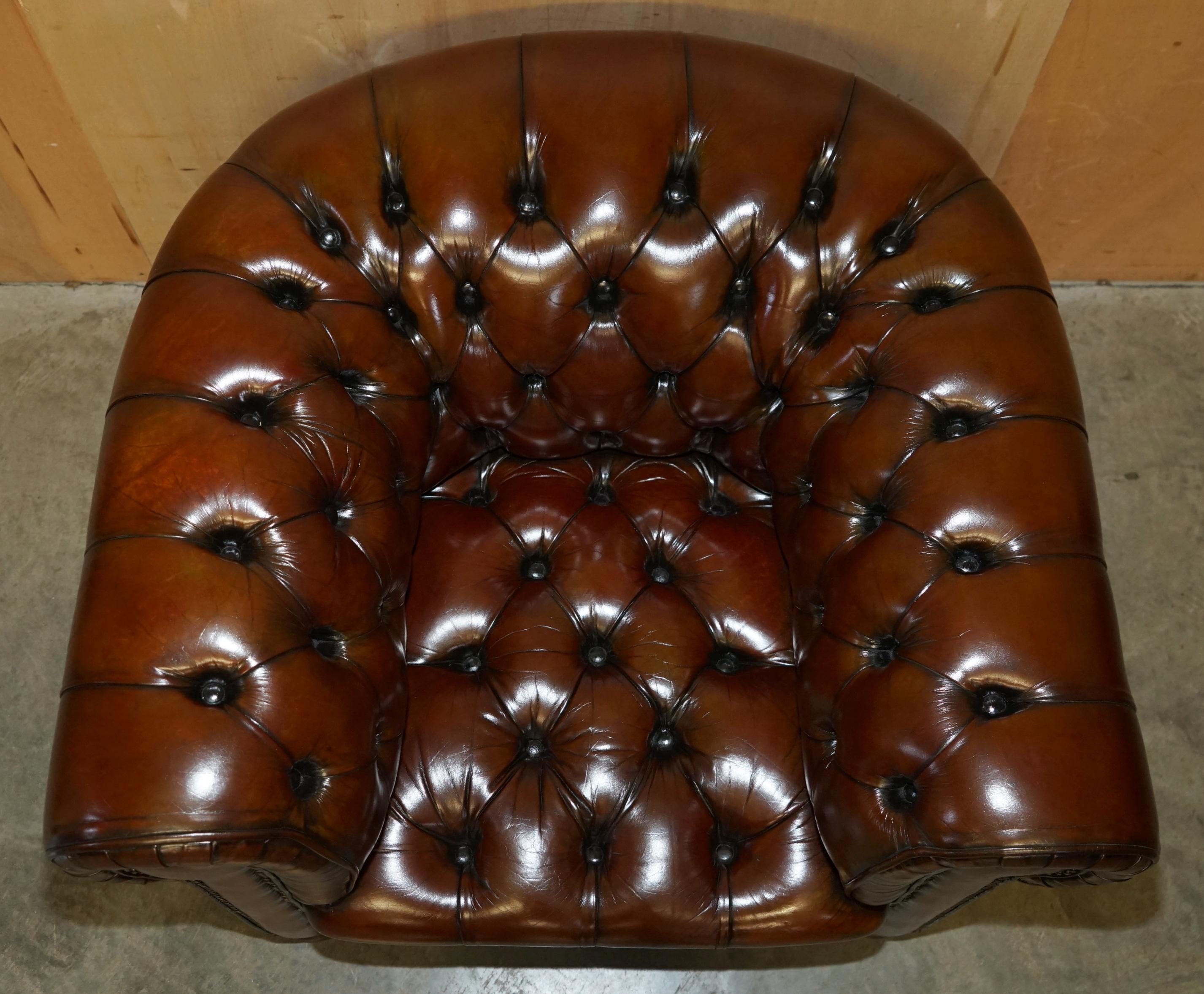 COPPIA DI POLTRONE D'EPOCA ART DECO RISTRUTTURATE IN PELLE MARRONE DI CHEsterfield in vendita 9