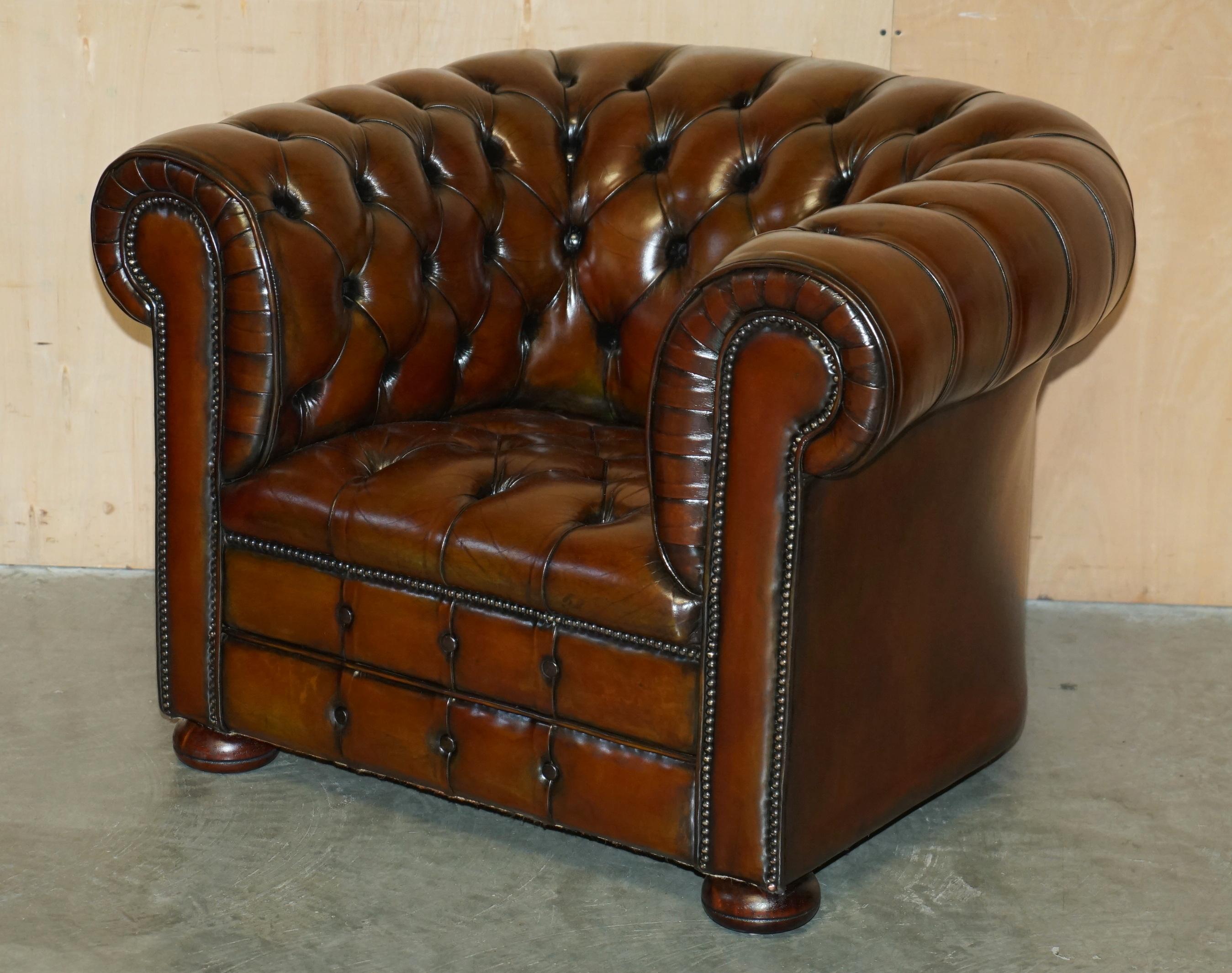 Casa Reale Antiquariato

The Royal House Antiques è lieta di offrire in vendita questa coppia assolutamente straordinaria di poltrone club originali in stile Art Deco degli anni '20 circa, super confortevoli, completamente restaurate, con molle