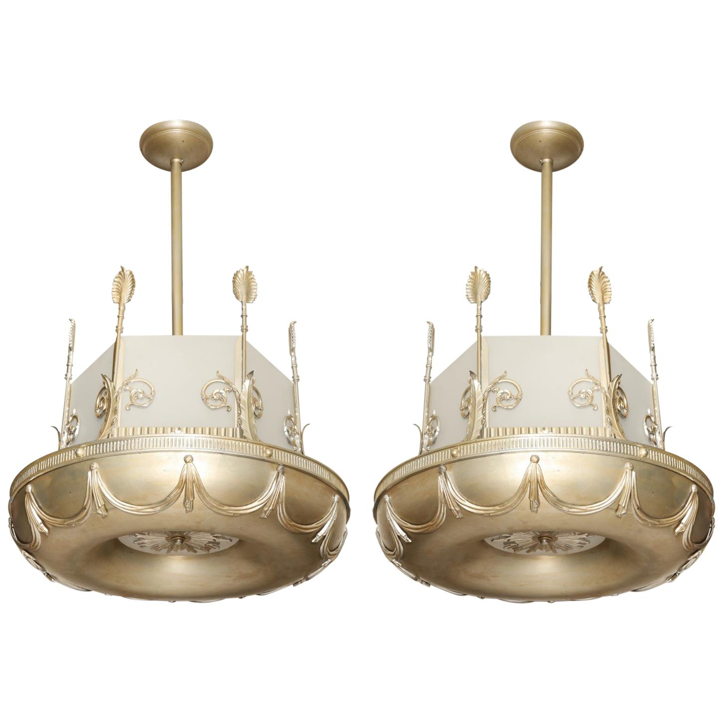 Paar Torus-Kronleuchter im Art-Déco-Stil