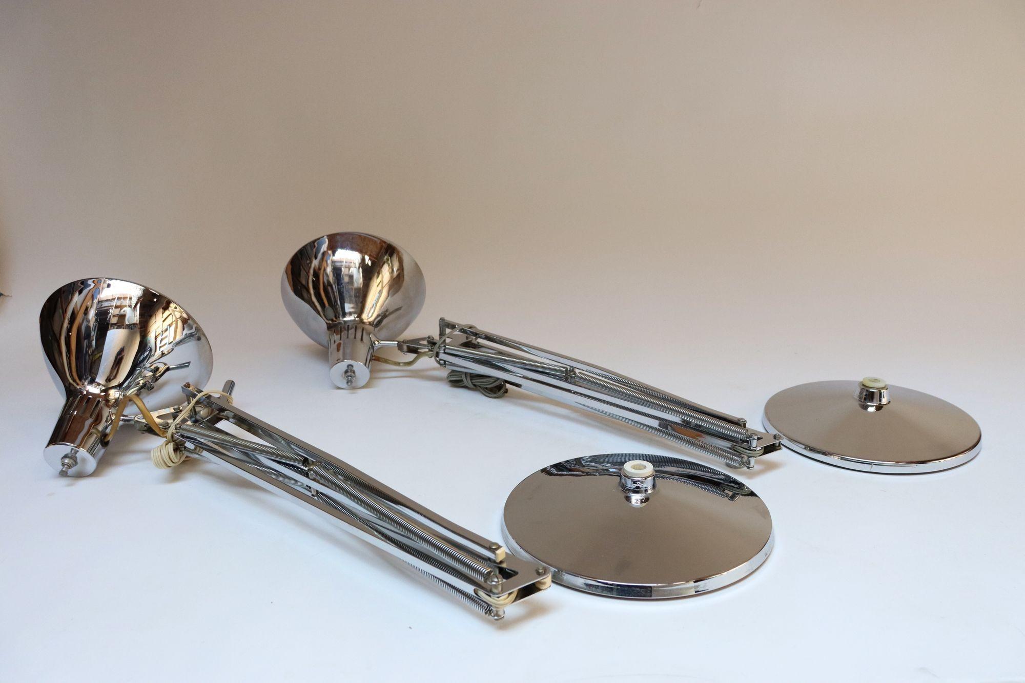 Pair of Vintage Articulating Chrome Desk/Task Lamps by Jac Jacobsen for Luxo For Sale 1