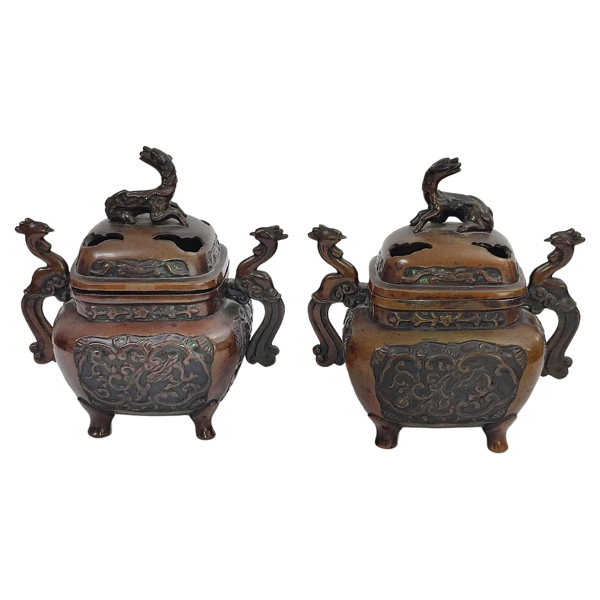 Pareja de Quemadores de Incienso Vintage Asiáticos de Bronce , Koro