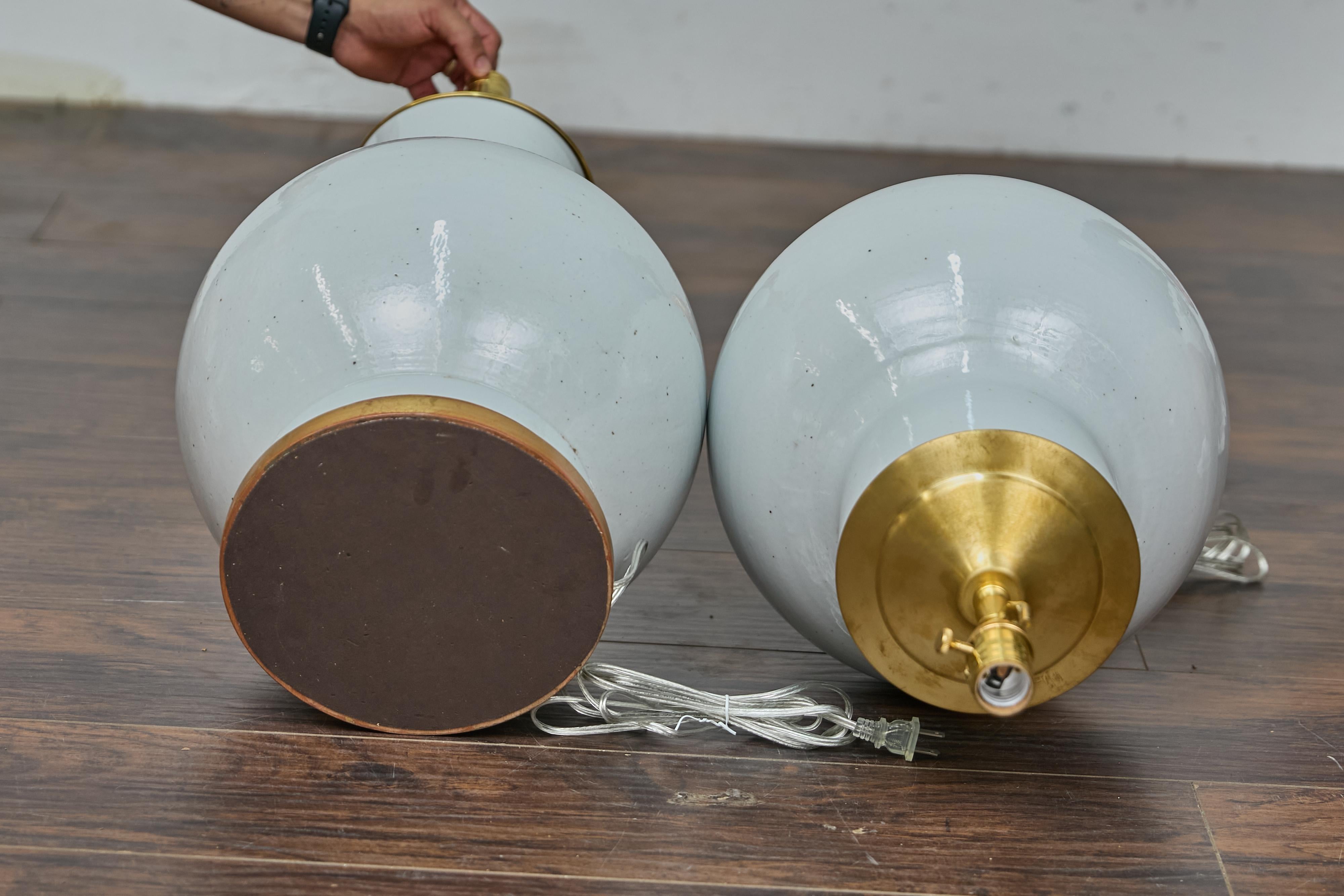 Paire de lampes de table en porcelaine asiatique à jarres de gingembre - USA câblée Excellent état - En vente à Atlanta, GA