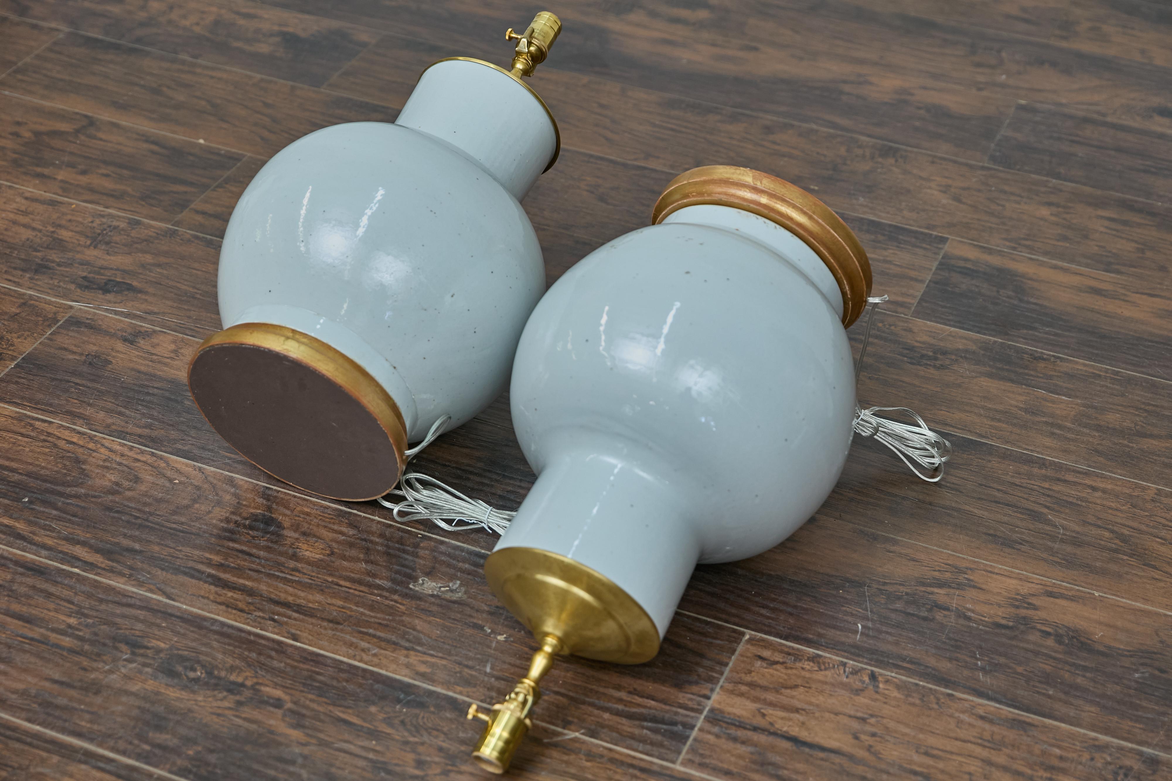 Paire de lampes de table en porcelaine asiatique à jarres de gingembre - USA câblée en vente 1