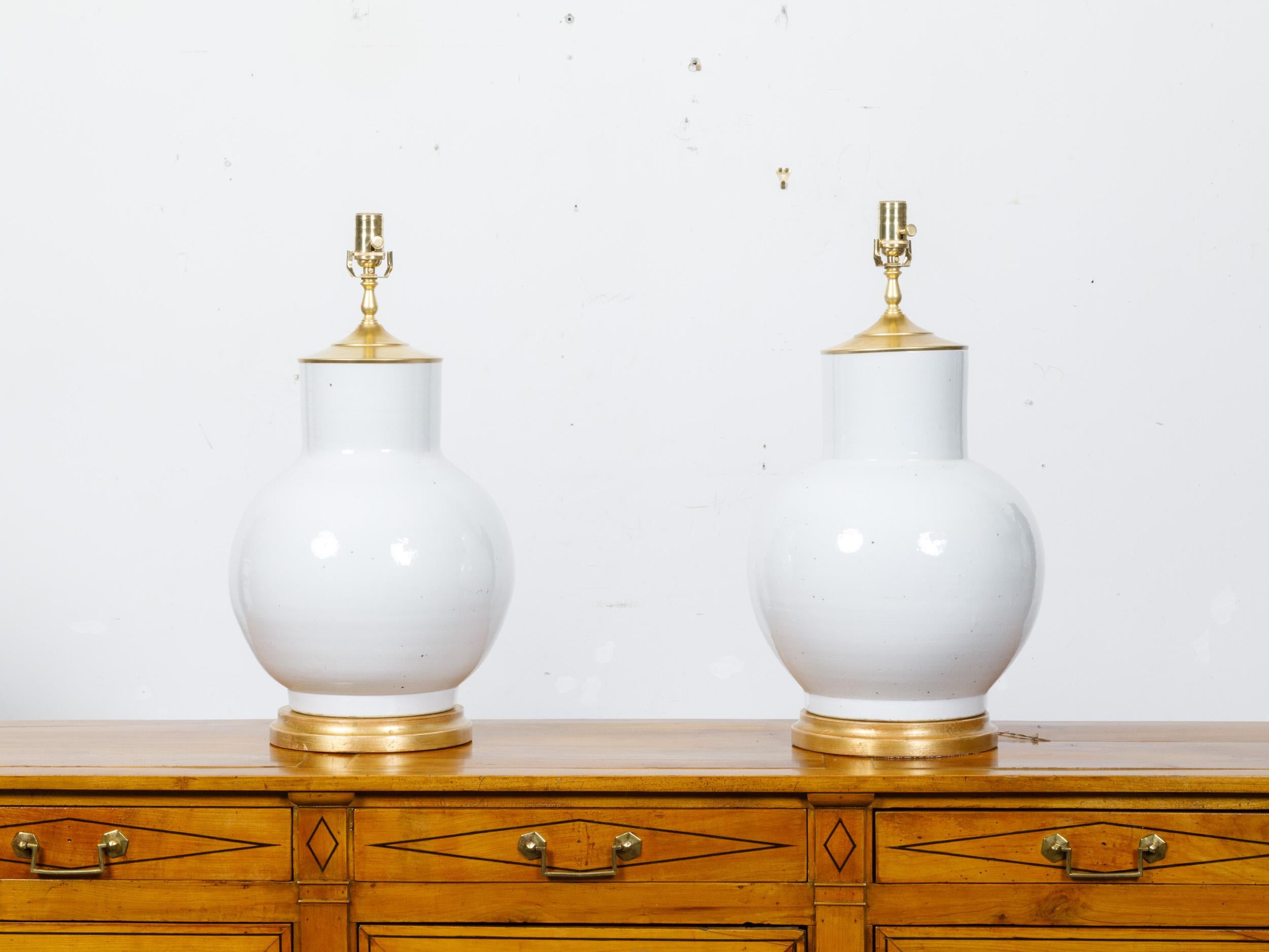 Paire de lampes de table en porcelaine asiatique à jarres de gingembre - USA câblée en vente 2